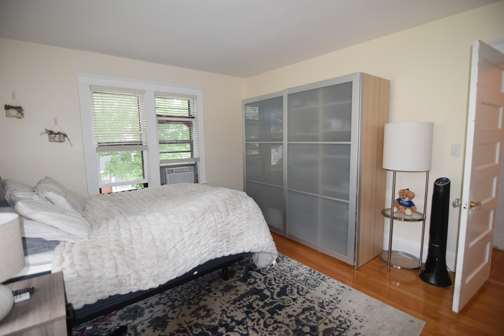 30 Kenwood St, Coolidge Corner