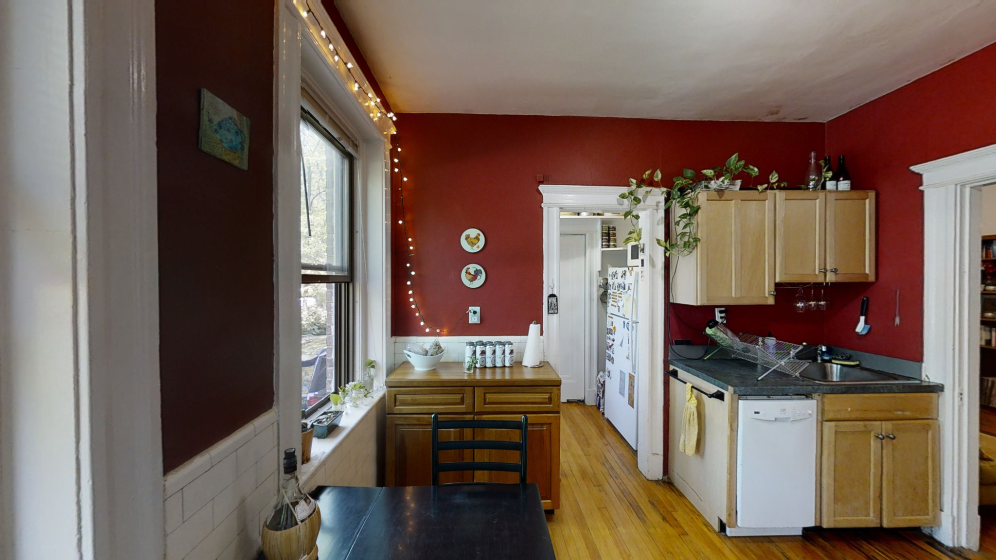 4 bed, 1 bath apartment for rent at 12 Greenway Ct Unit 1, Coolidge Corner — photo 24 of 31