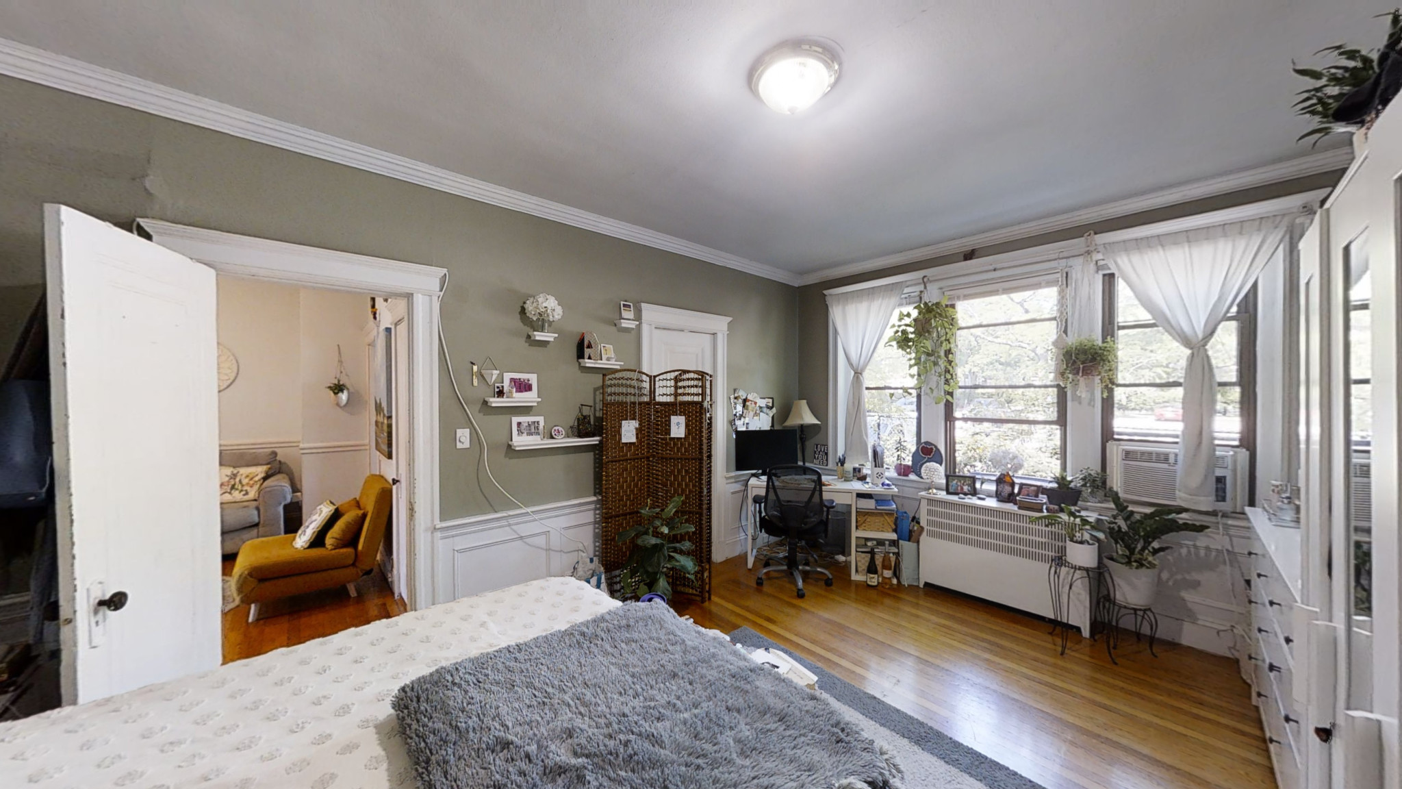 4 bed, 1 bath apartment for rent at 12 Greenway Ct Unit 1, Coolidge Corner — photo 7 of 31