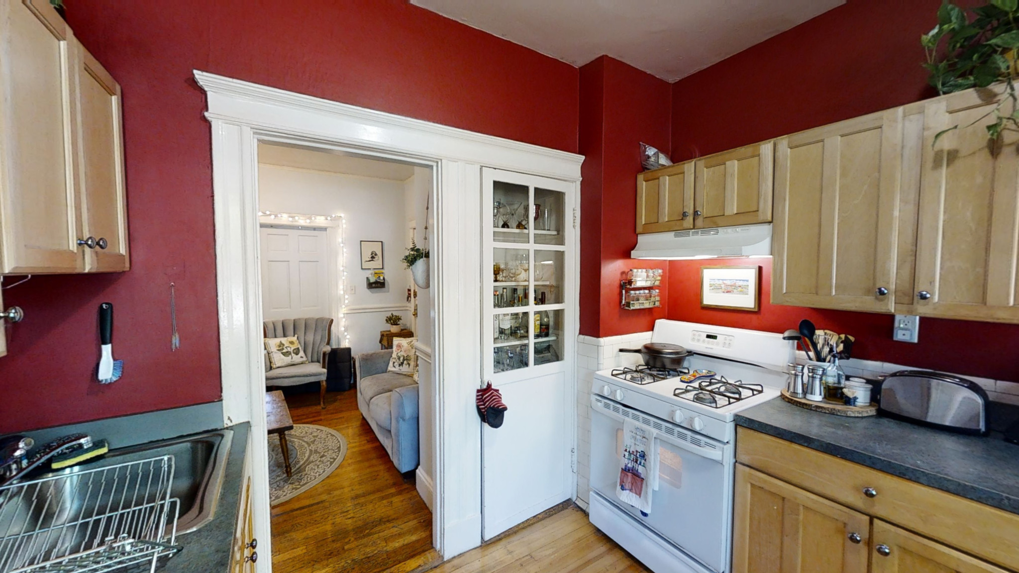 4 bed, 1 bath apartment for rent at 12 Greenway Ct Unit 1, Coolidge Corner — photo 27 of 31