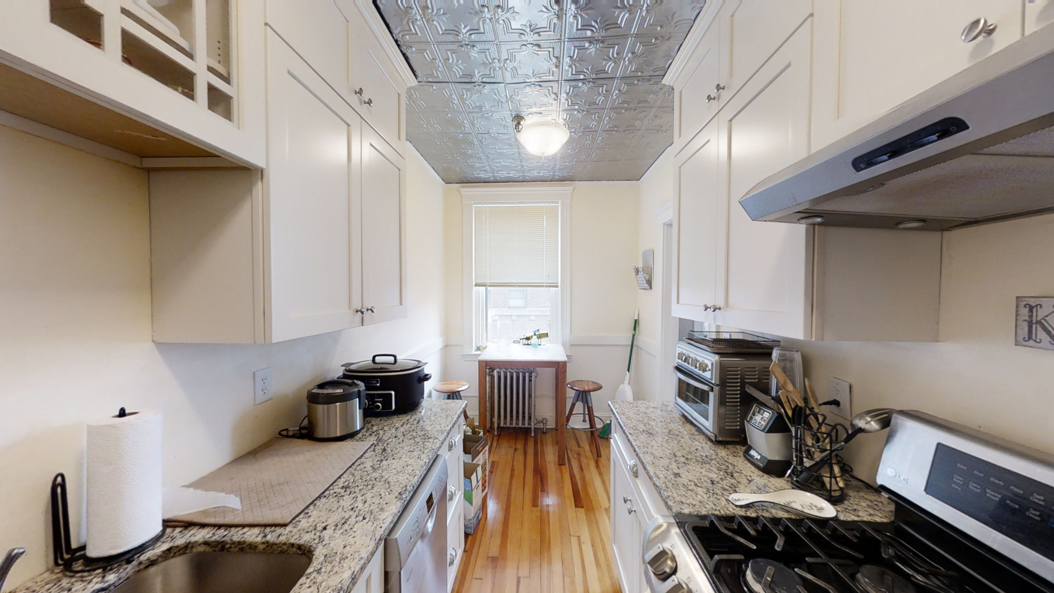 1949 Commonwealth Ave, Brighton