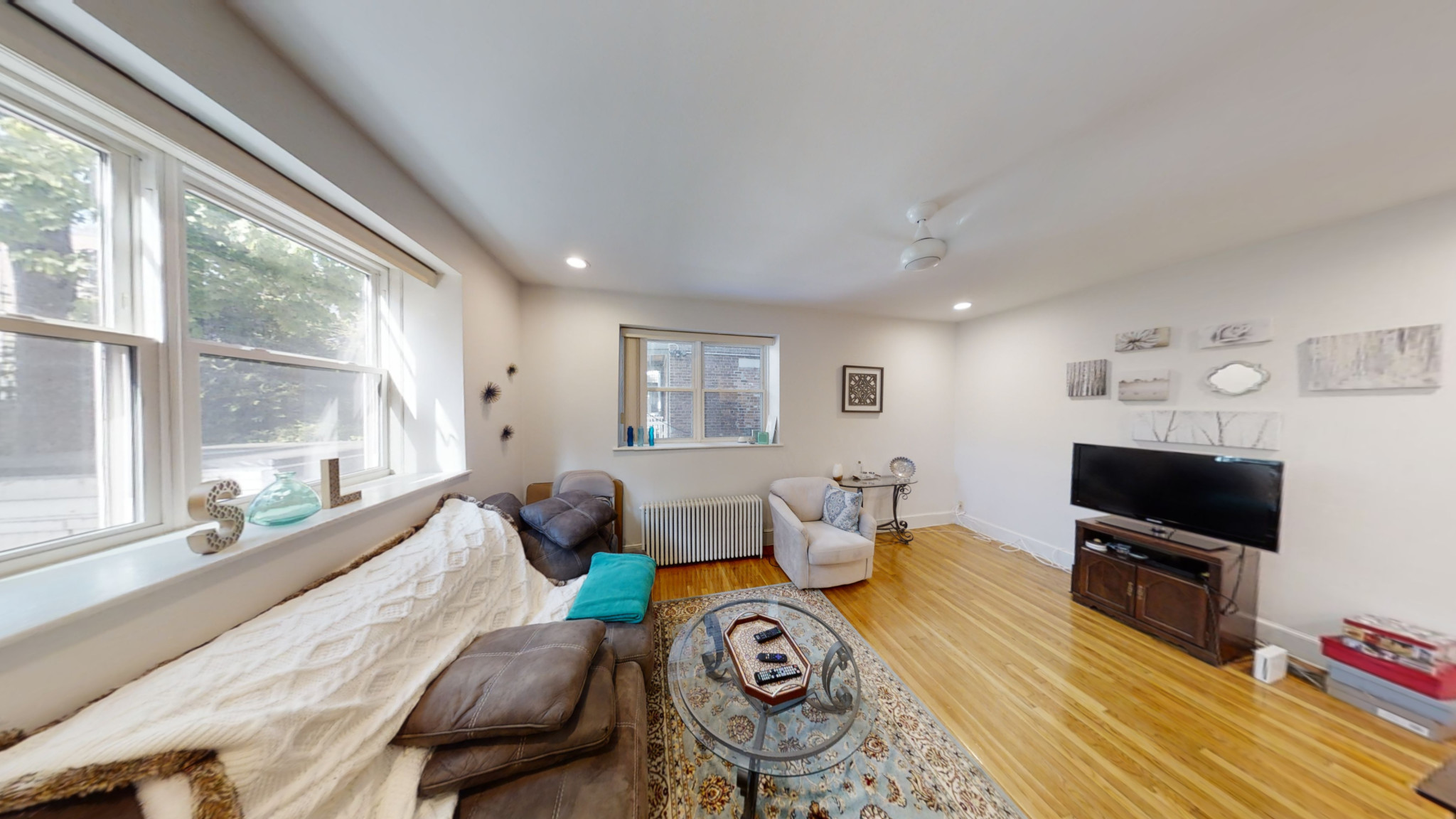 1834 Beacon St, Washington Square