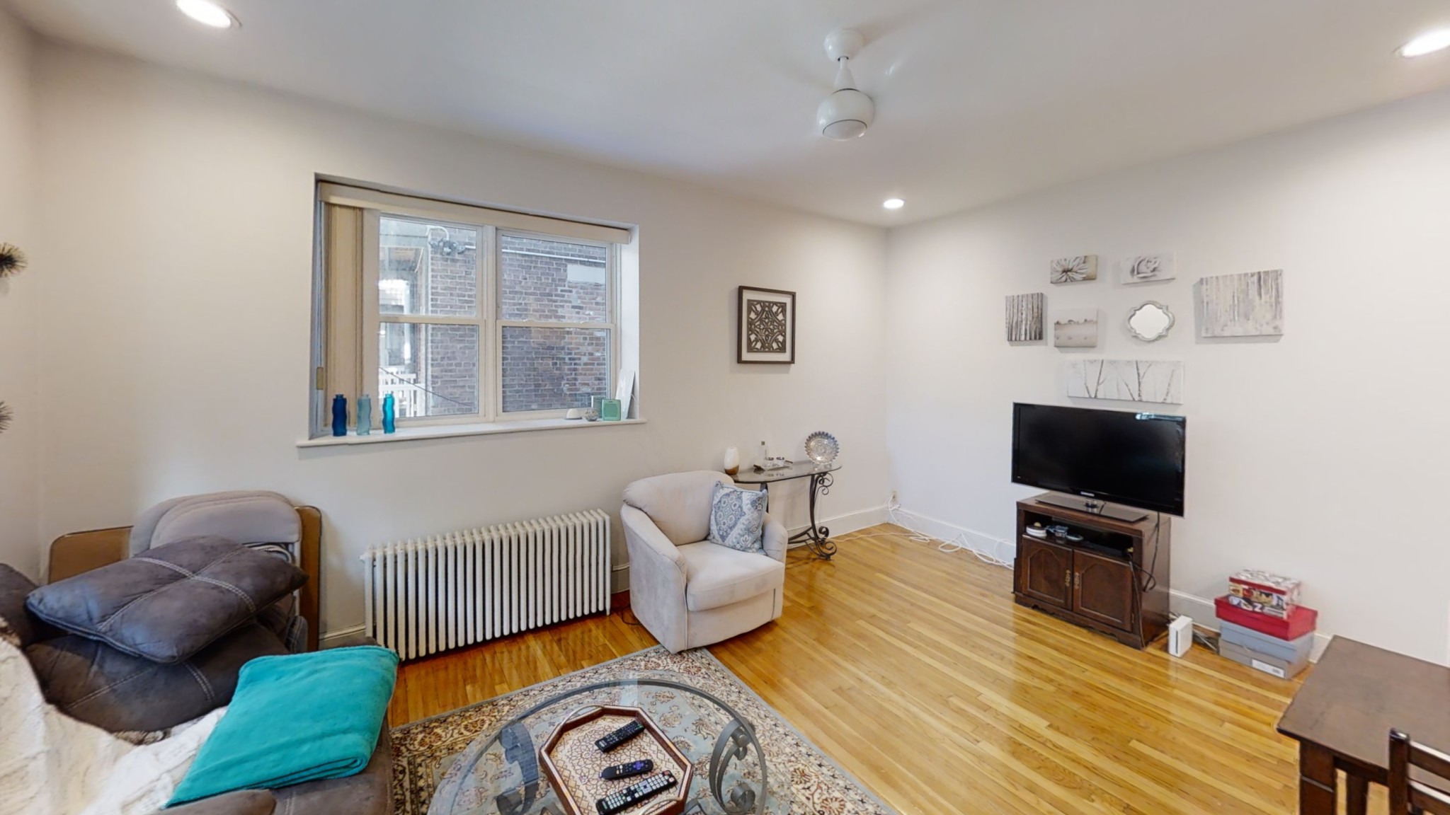 1834 Beacon St, Washington Square