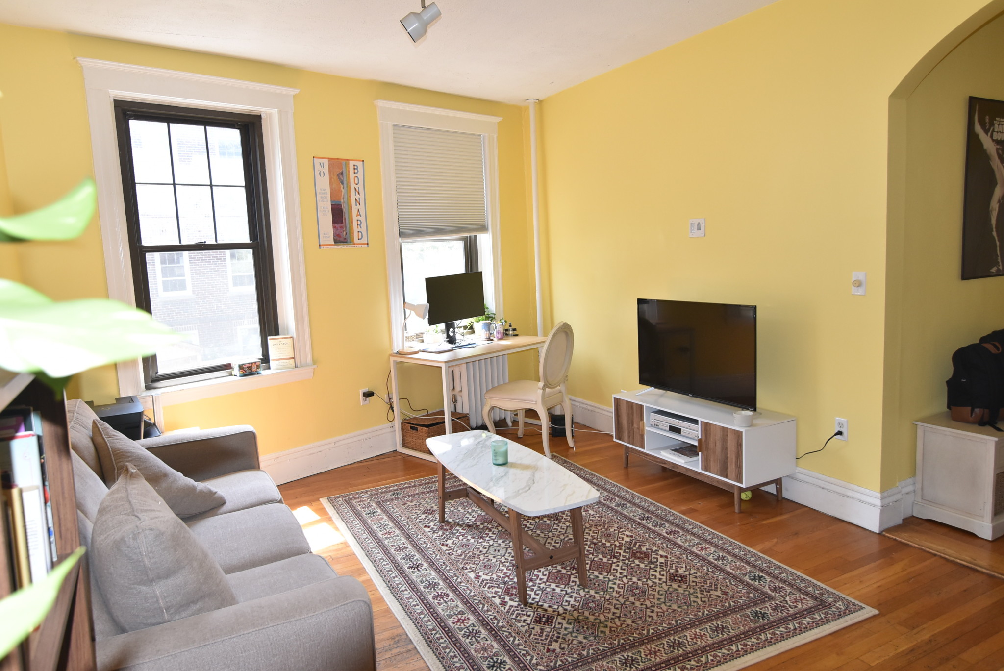 1762 Commonwealth Ave., Brighton, MA - 2,200 USD/ month