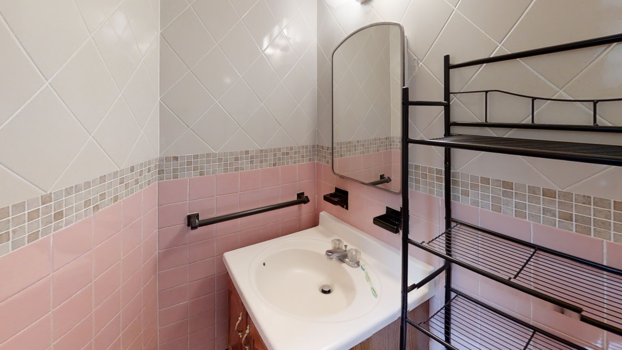 2 bed, 2 bath apartment for rent at 86 Griggs Rd Unit 4, Brookline — photo 9 of 12