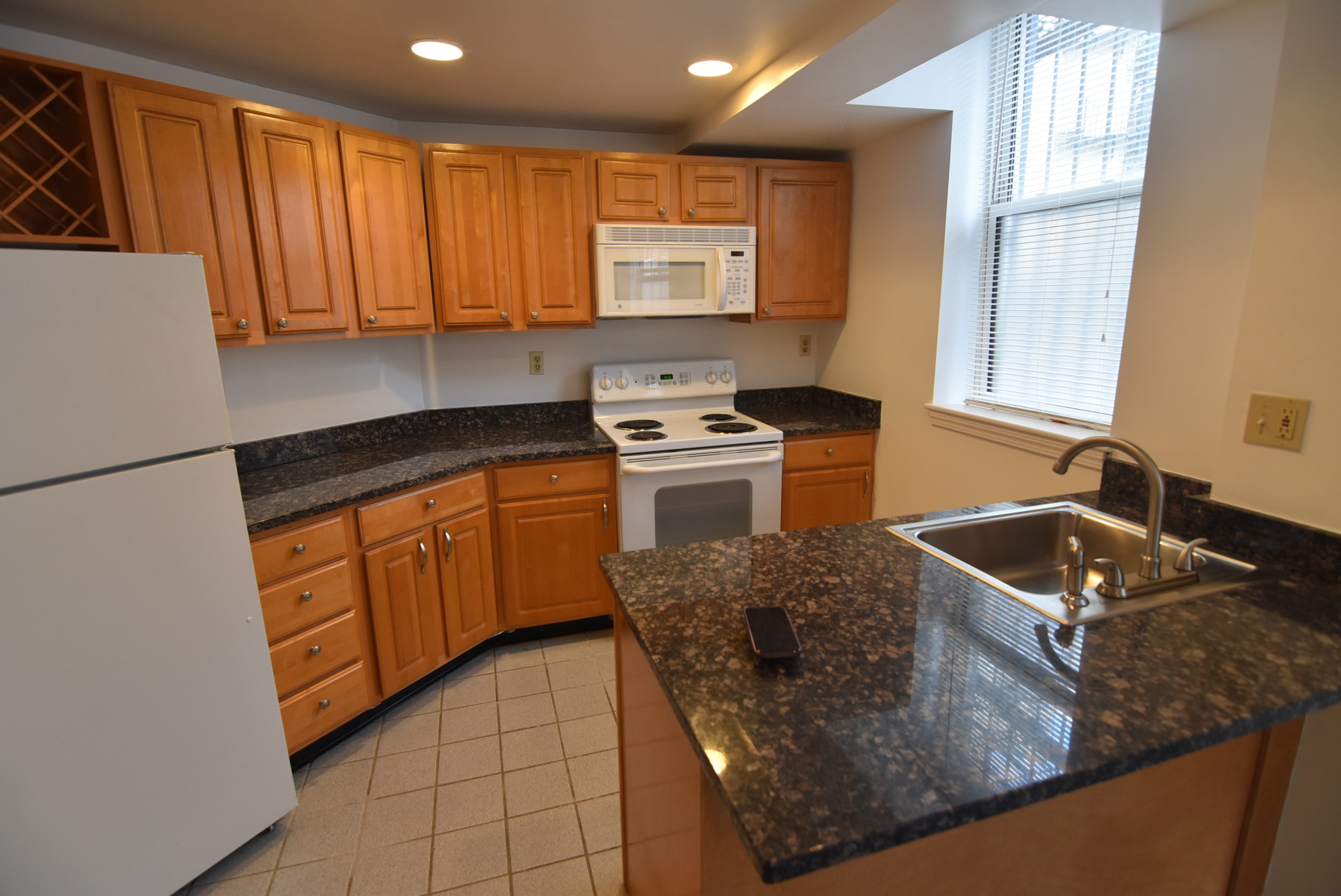 16 Queensberry St, Fenway