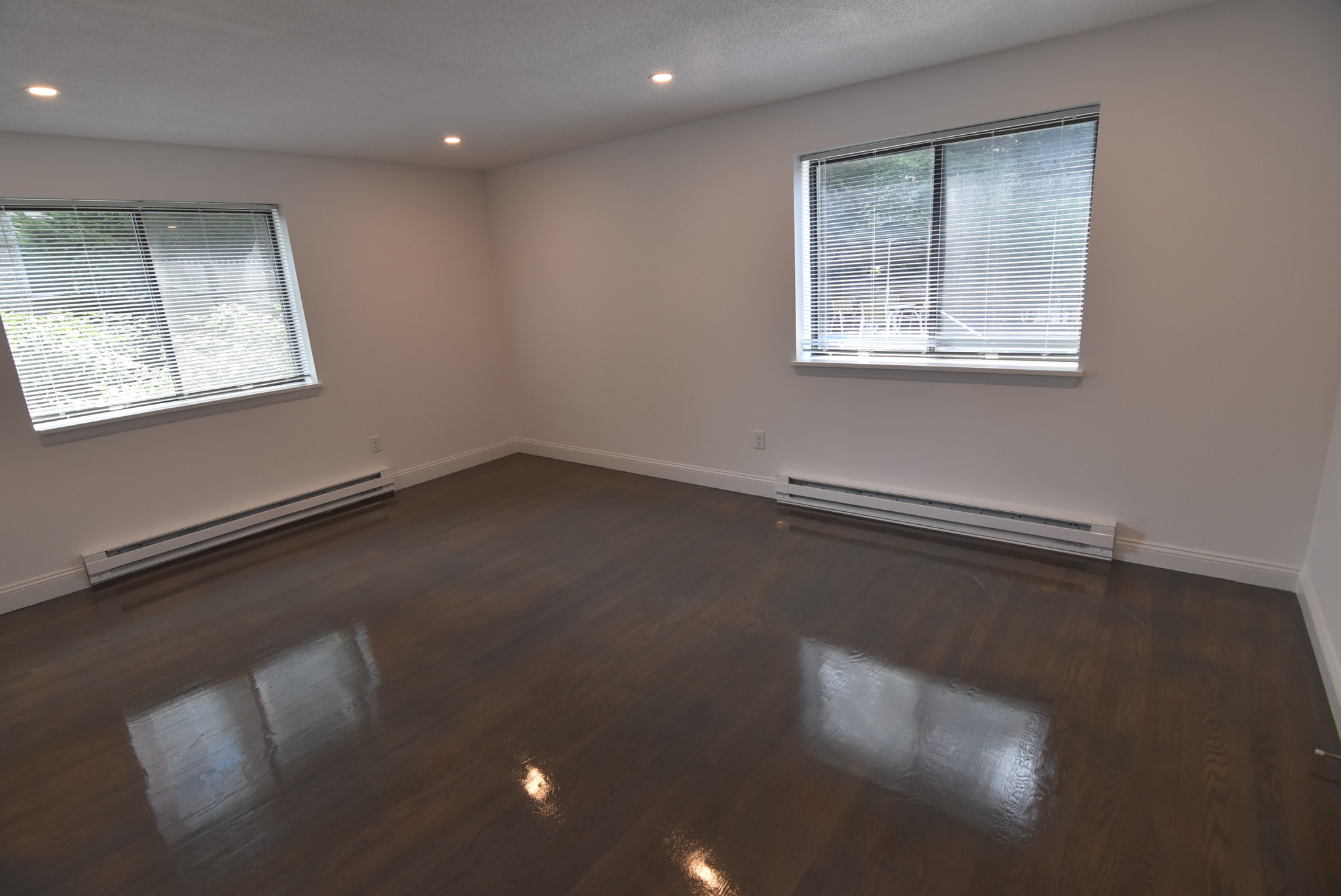 320 Hammond Pond Pkwy, Chestnut Hill