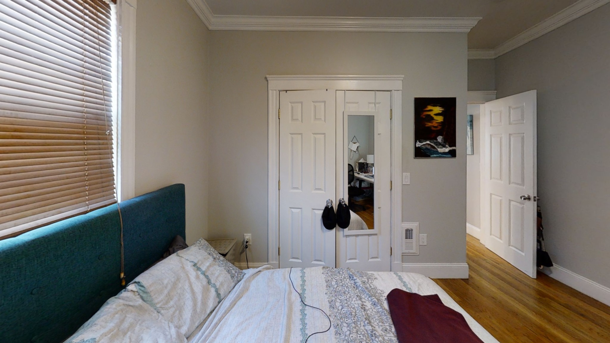 37 Regent St, Roxbury