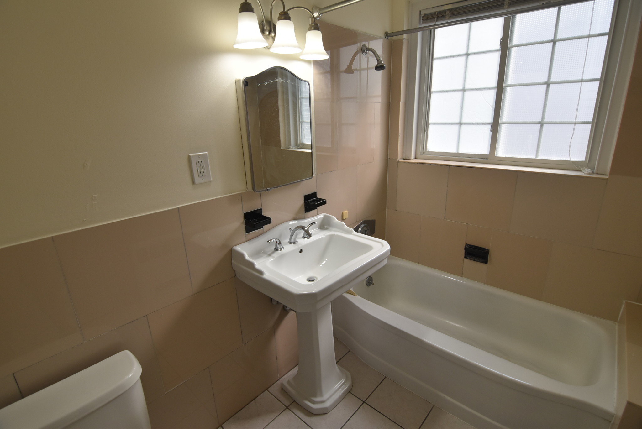 550 Belmont St, Watertown