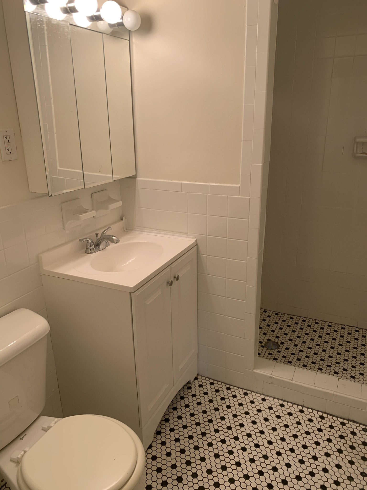 245 Main St, Watertown