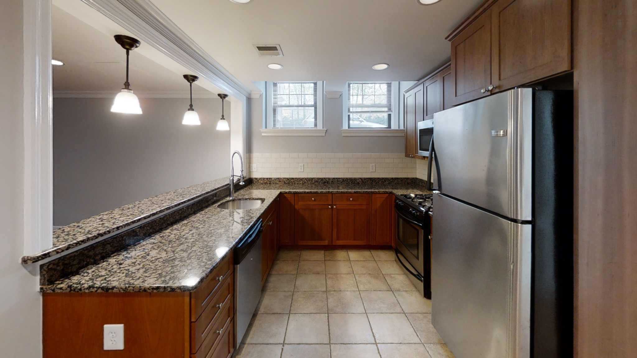 9 Greenway Ct, Coolidge Corner