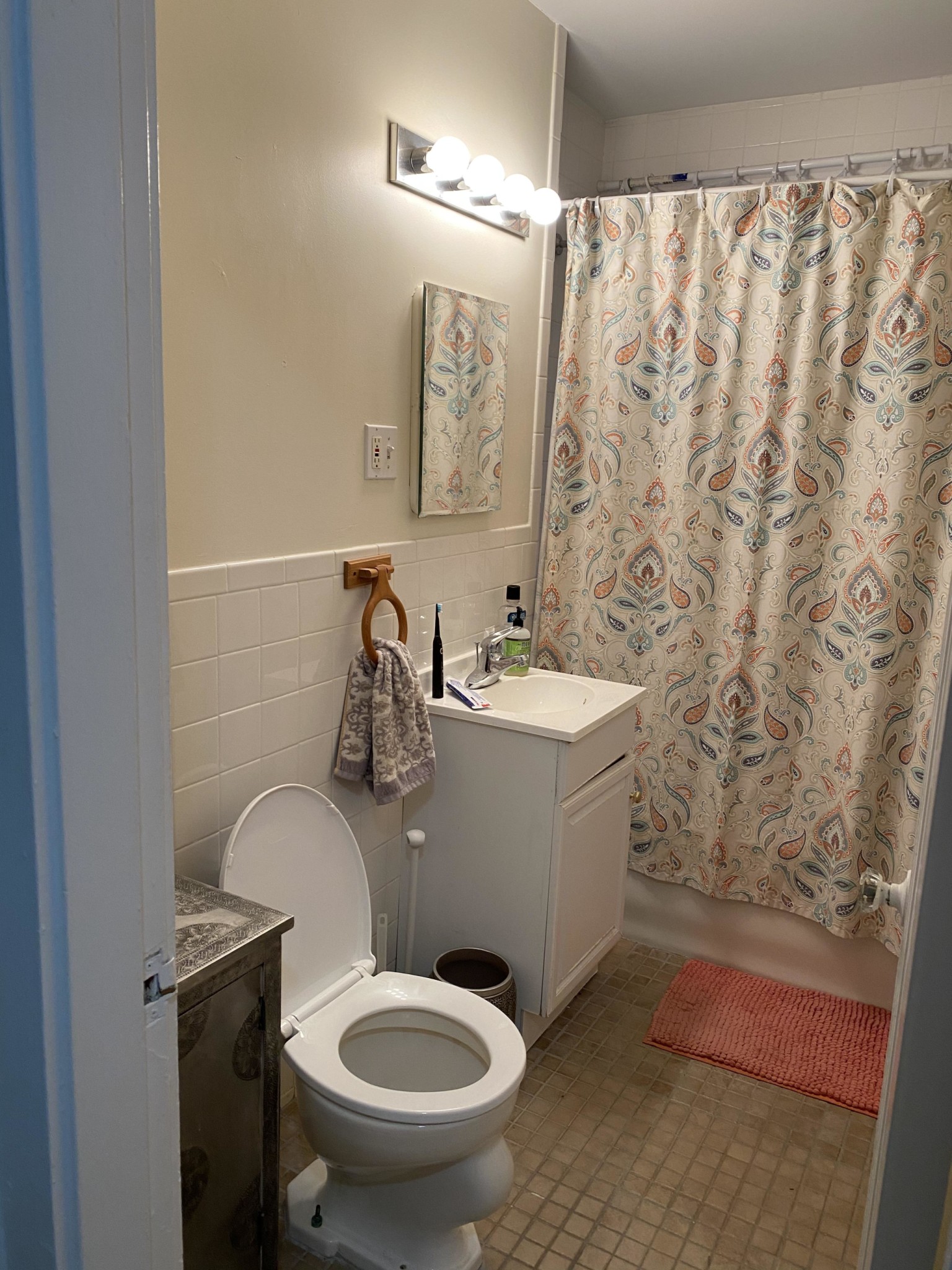 81 Strathmore Rd, Brighton