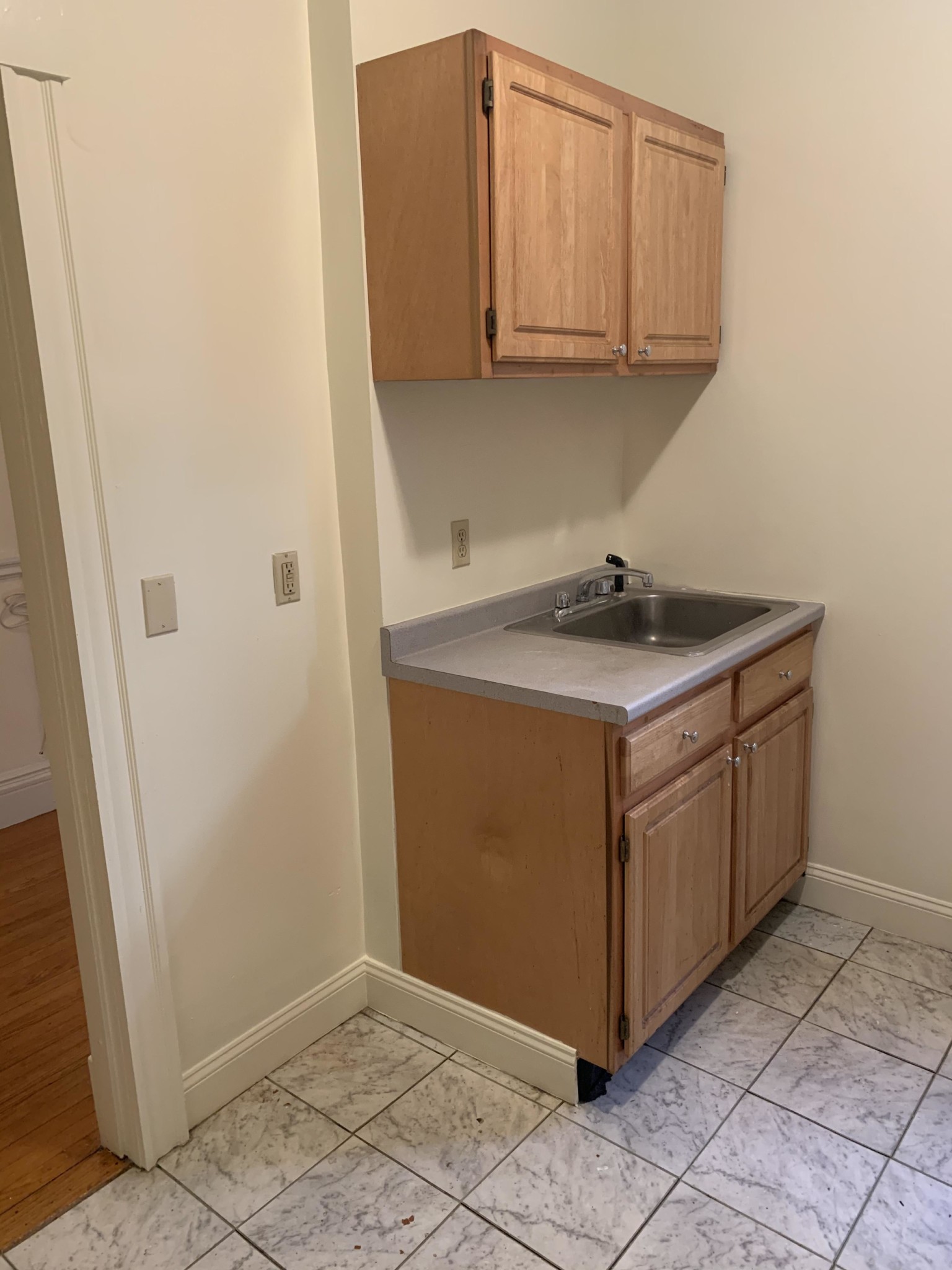 Studio bed, 1 bath apartment for rent at 15 Queensberry St Unit 34, Fenway — photo 6 of 8