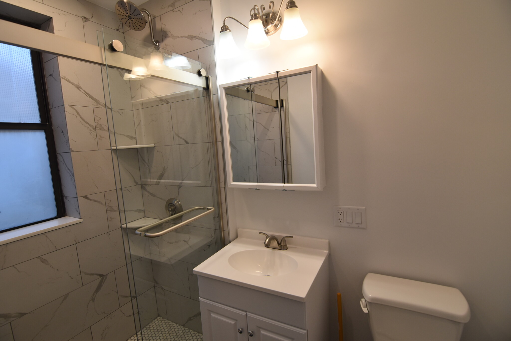 11 Queensberry St, Fenway