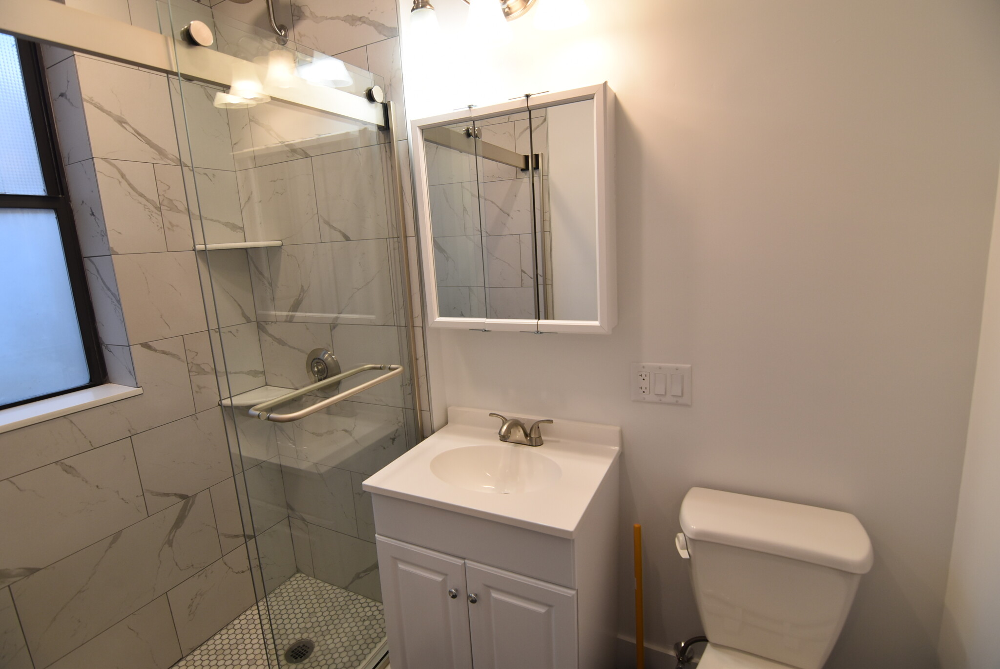 11 Queensberry St, Fenway