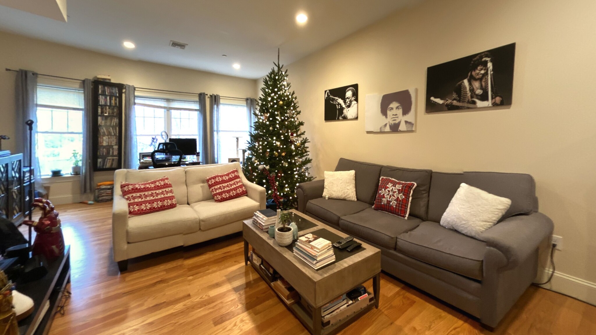 5165 Washington St, West Roxbury