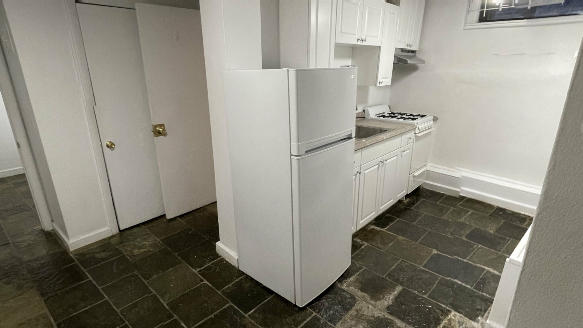 238 Hemenway St, Fenway