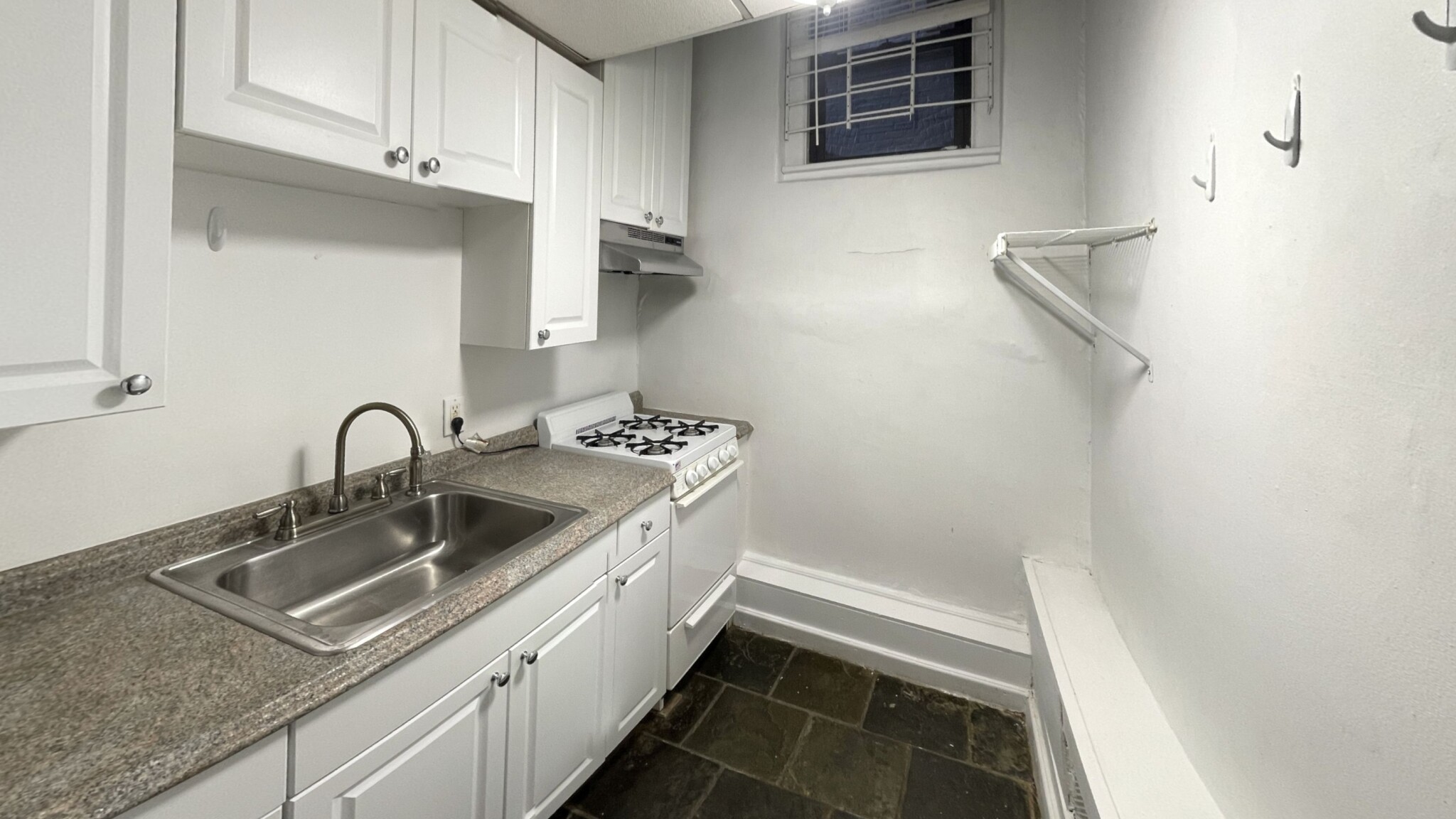 238 Hemenway St, Fenway