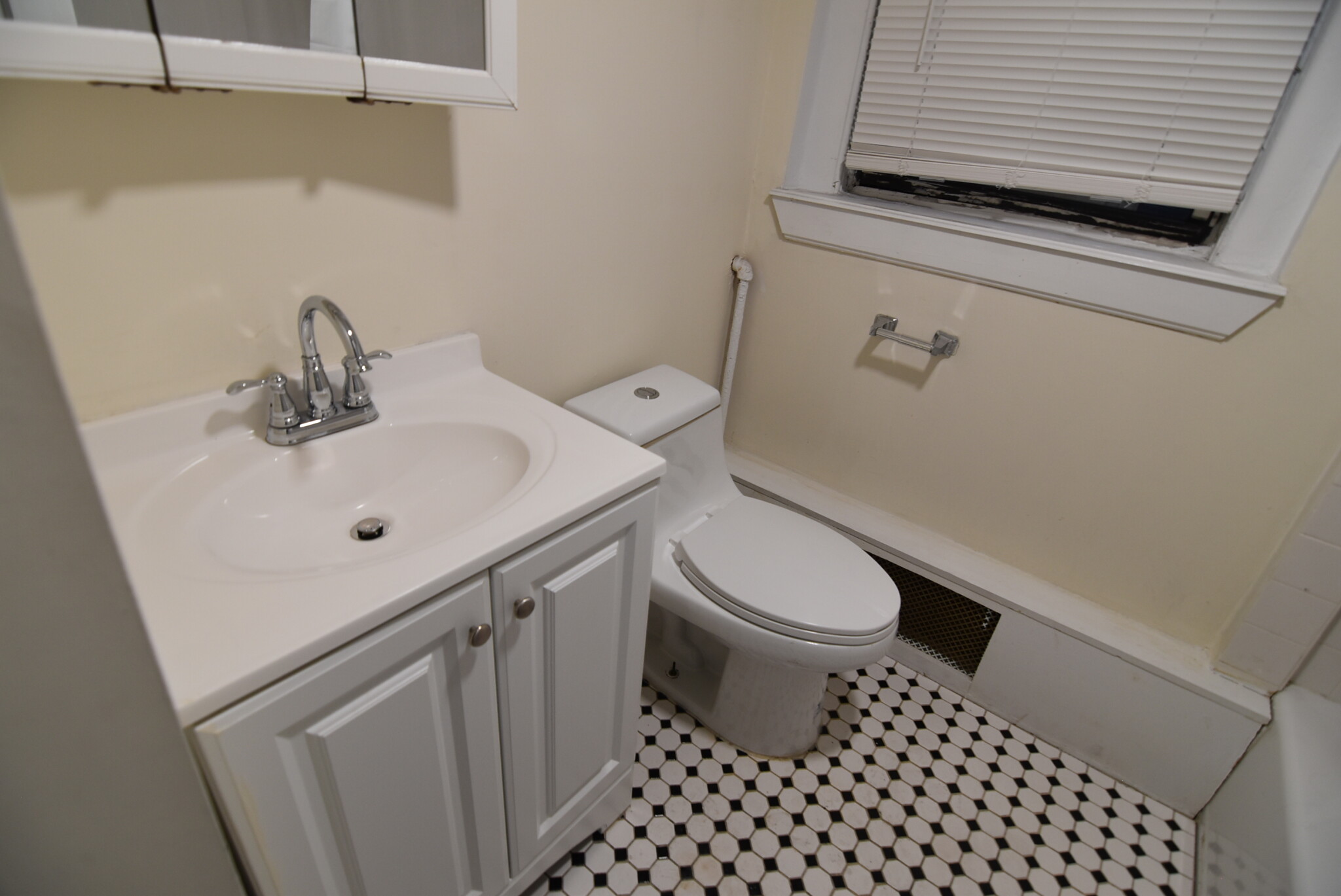 409 Huntington Ave, Fenway