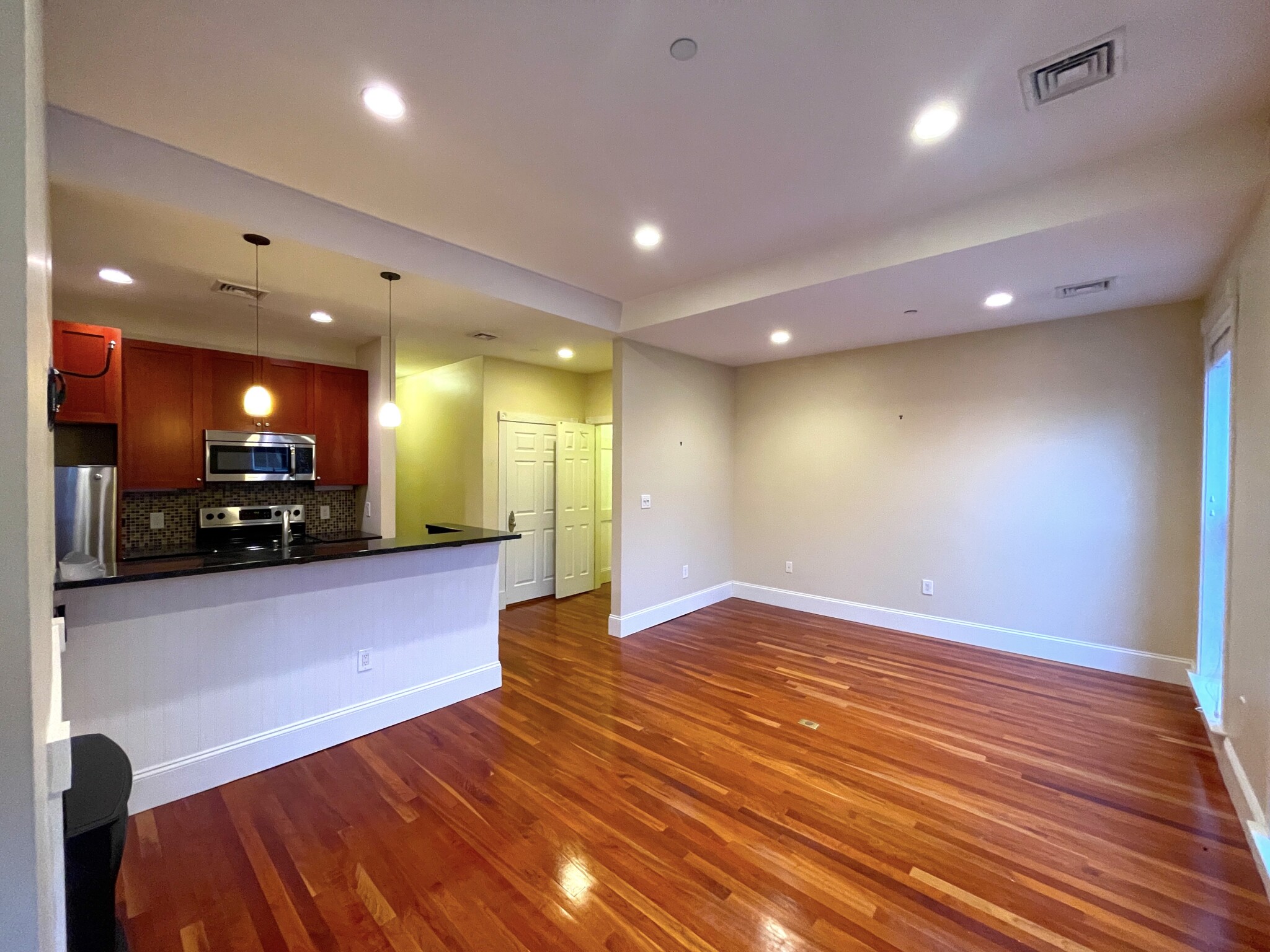 14 Temple St, Beacon Hill