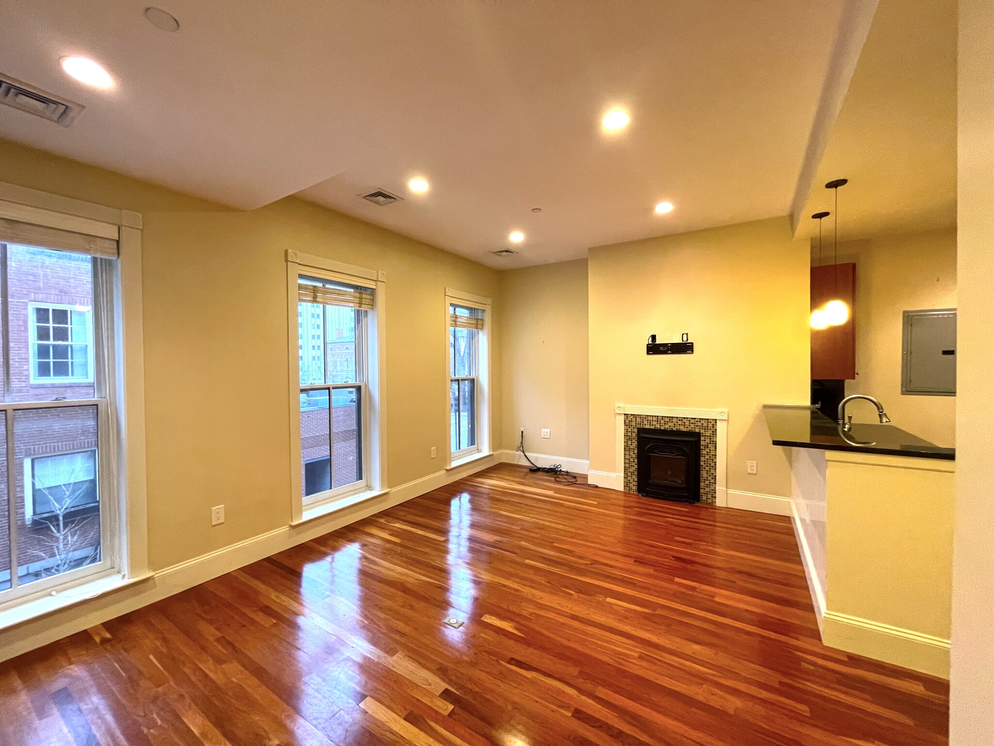 14 Temple St, Beacon Hill