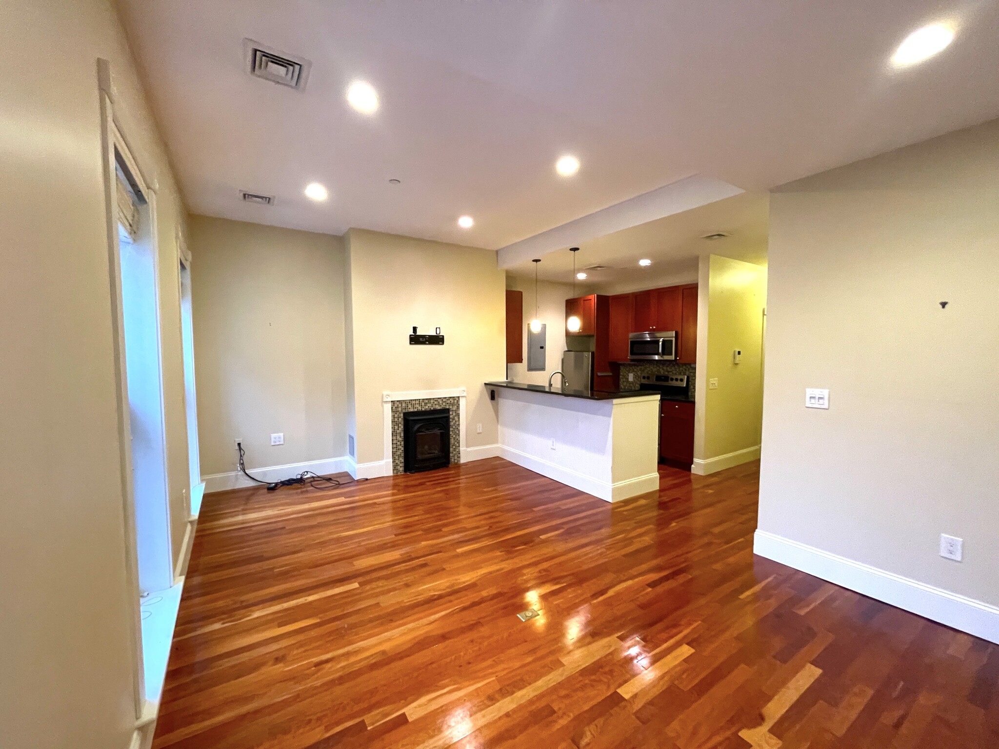 14 Temple St, Beacon Hill