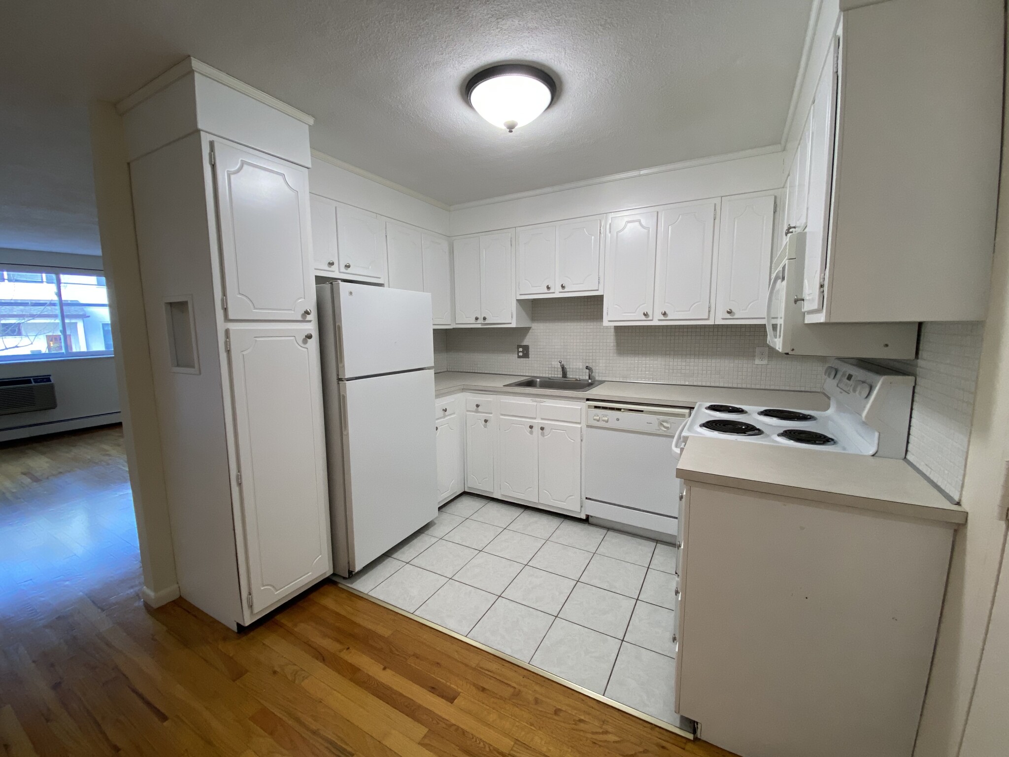 81 Green St, Coolidge Corner