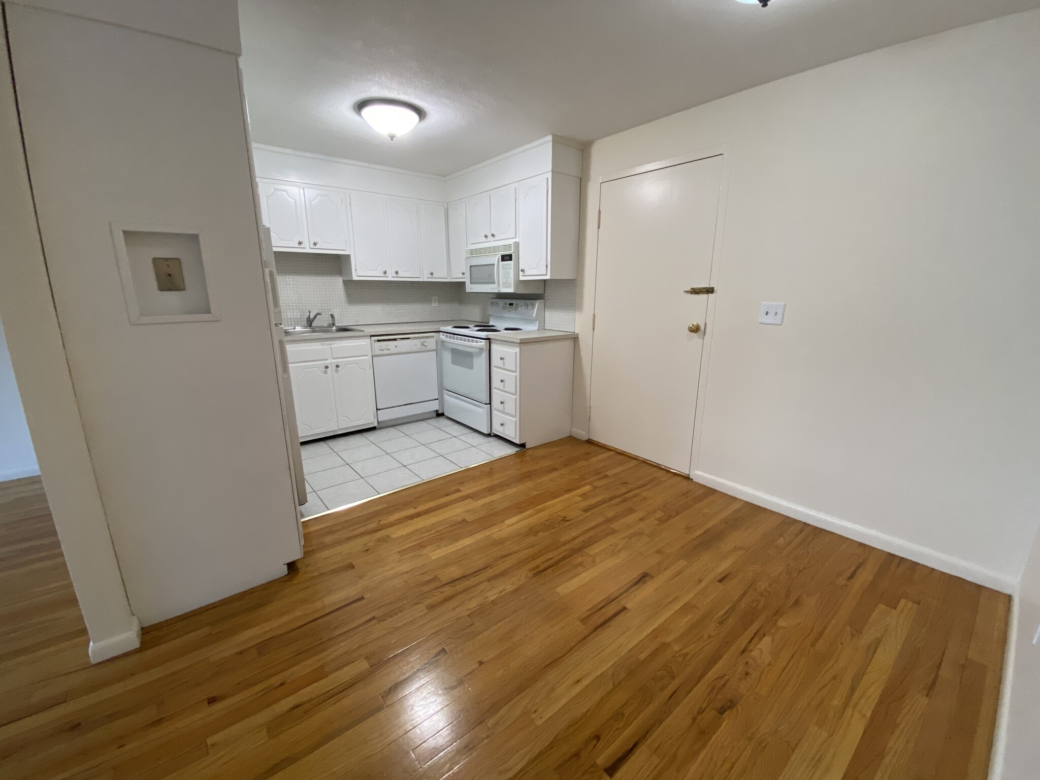 81 Green St, Coolidge Corner