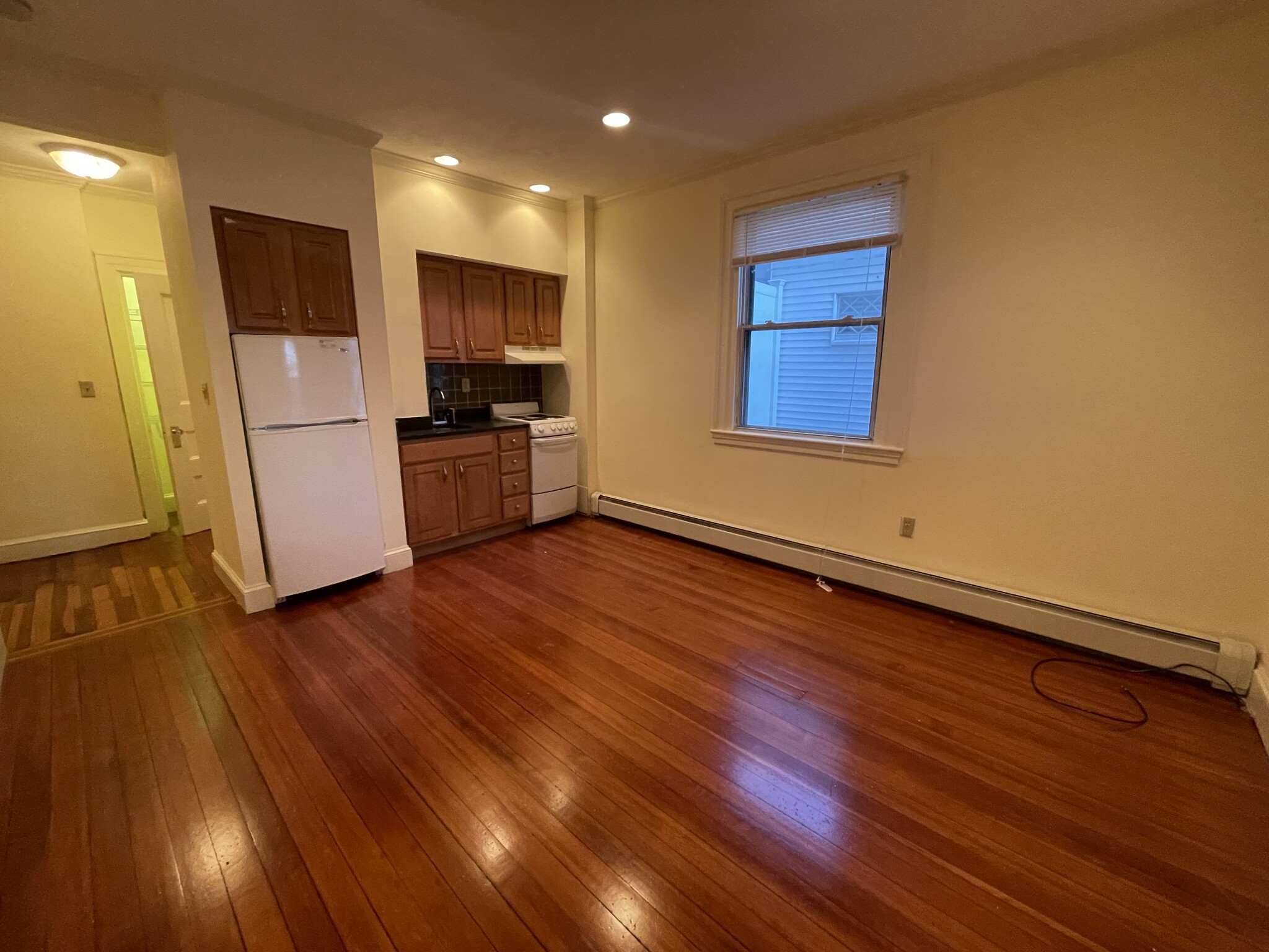 457 Centre St, Newton