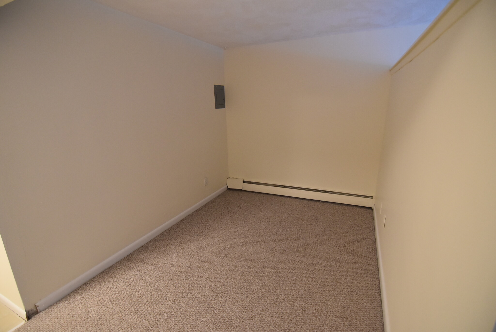 Studio bed, 1 bath apartment for rent at 16 Whites Ave Unit 45, Watertown — photo 6 of 7