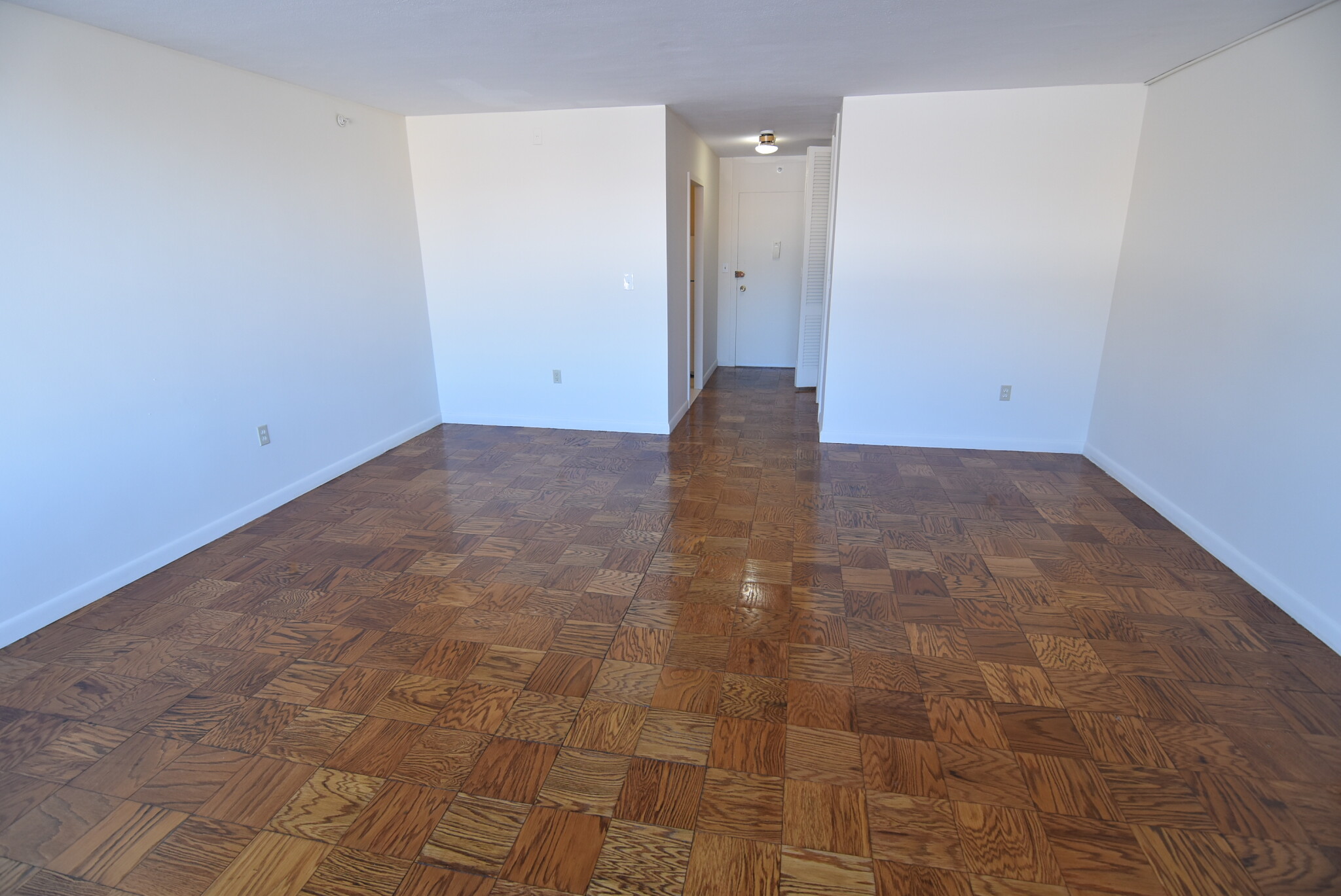 101 Monmouth St, Brookline