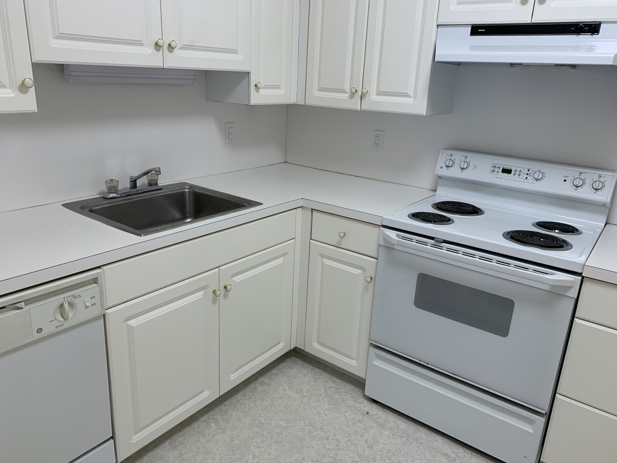 1 bed, 1 bath apartment for rent at 40 Williams St Unit 108, Coolidge Corner — photo 10 of 11