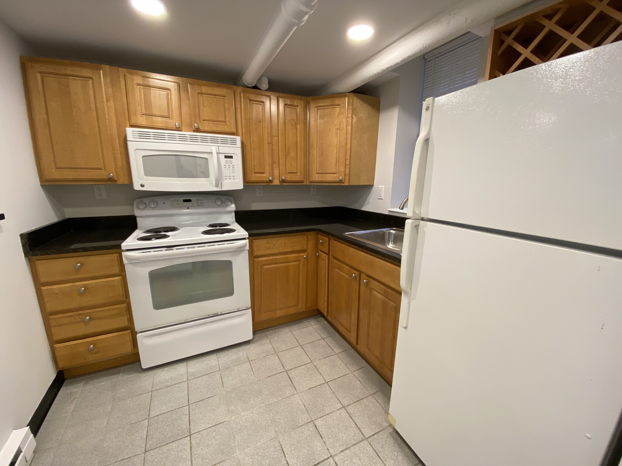 124 Peterborough St, Fenway