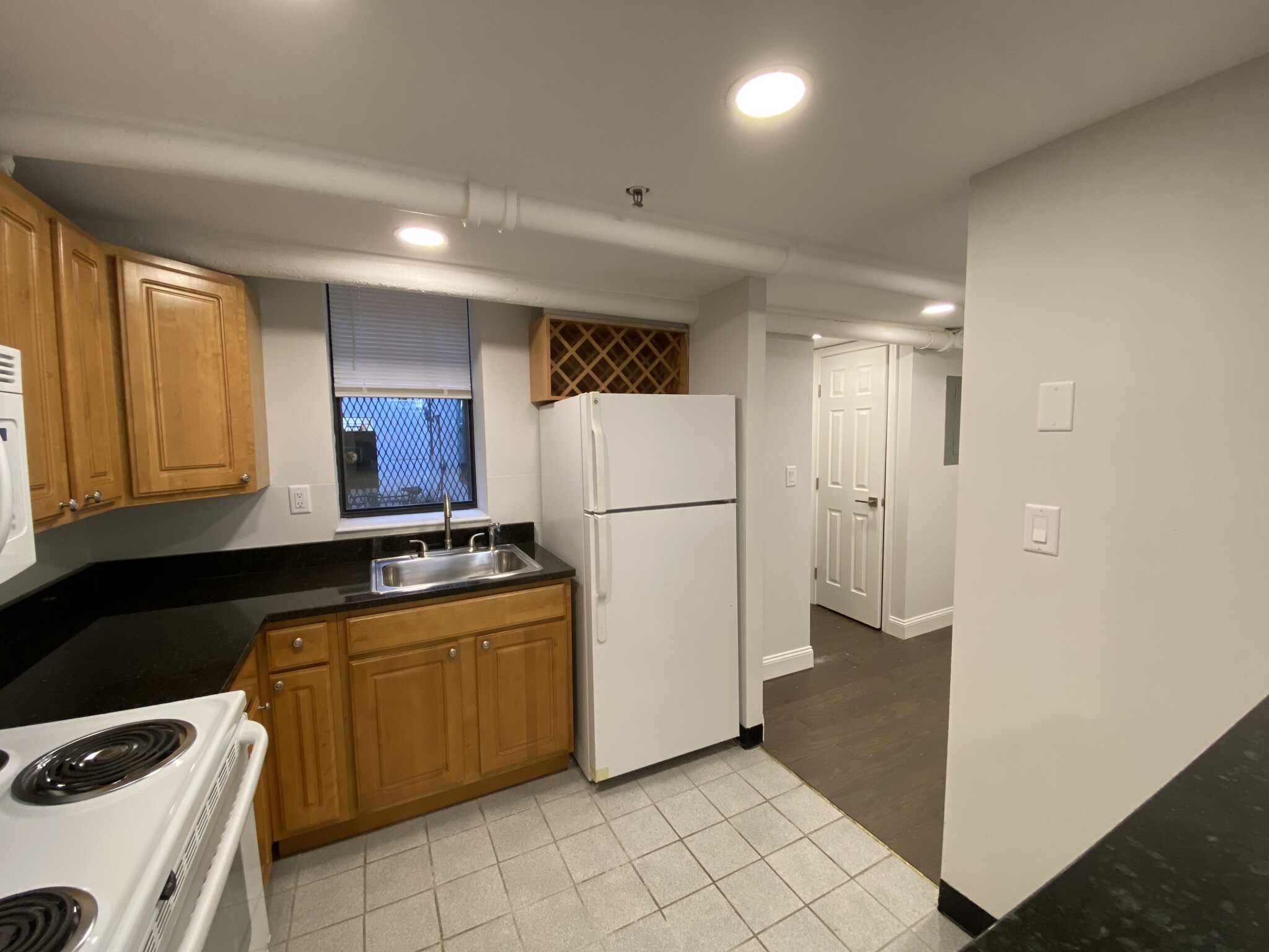 124 Peterborough St, Fenway