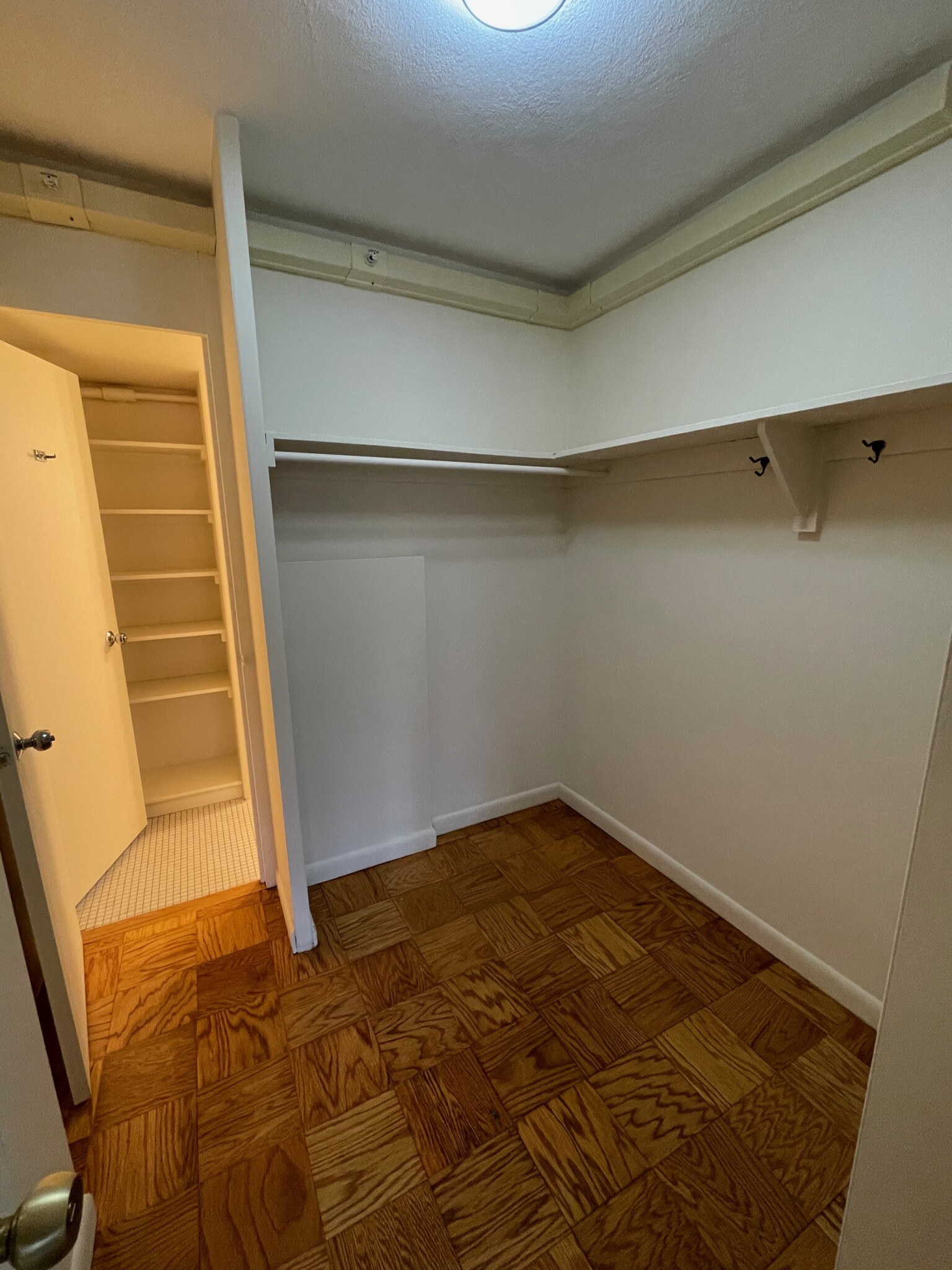 101 Monmouth St, Brookline