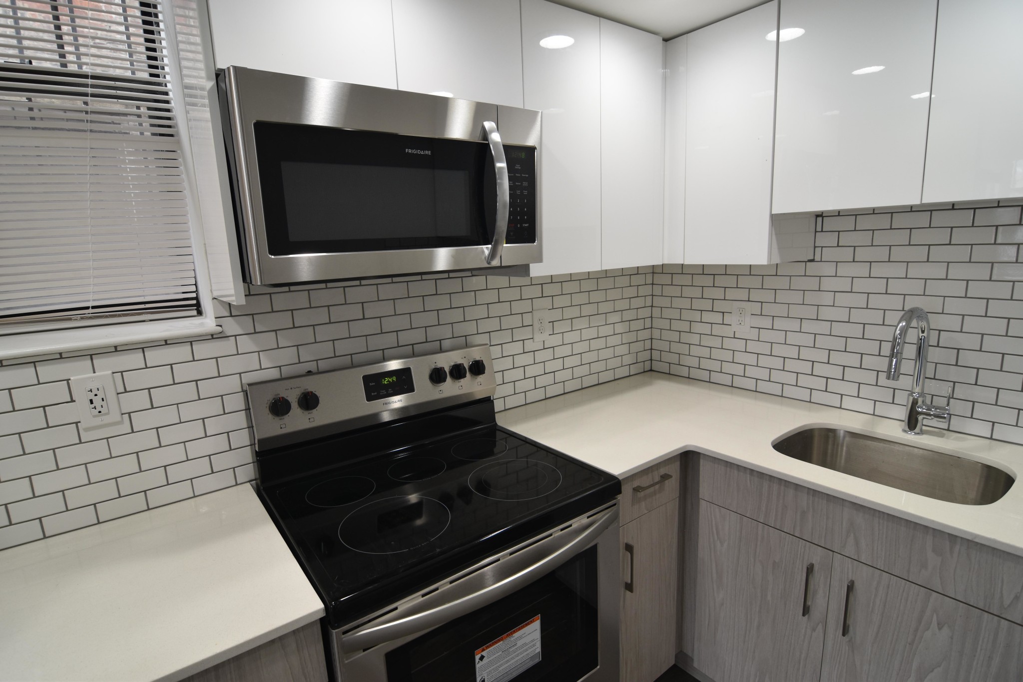 1 bed, 1 bath apartment for rent at 104 Queensberry St Unit B, Fenway — photo 2 of 9
