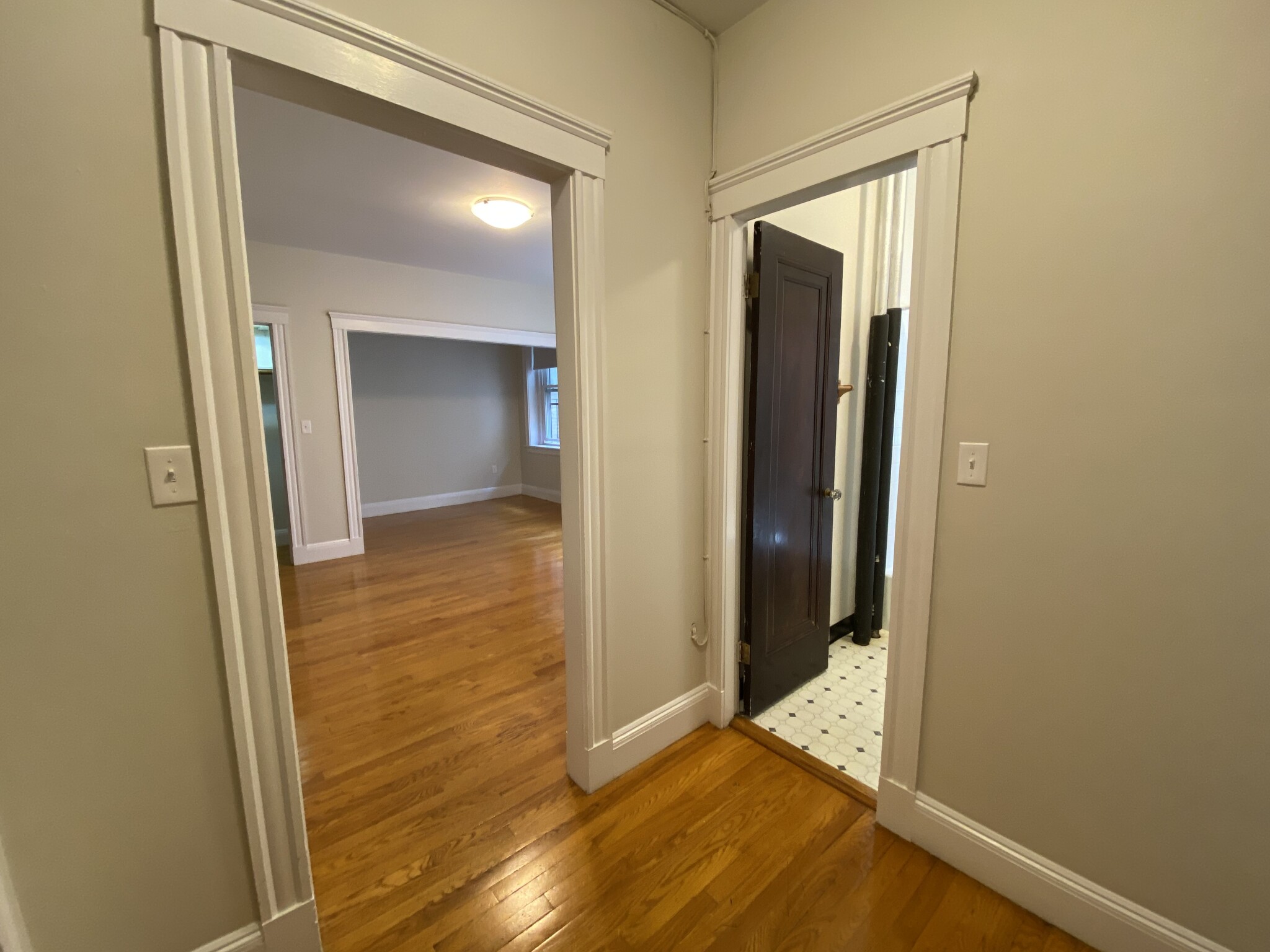 Studio bed, 1 bath apartment for rent at 1940 Commonwealth Ave Unit 37, Brighton — photo 7 of 18
