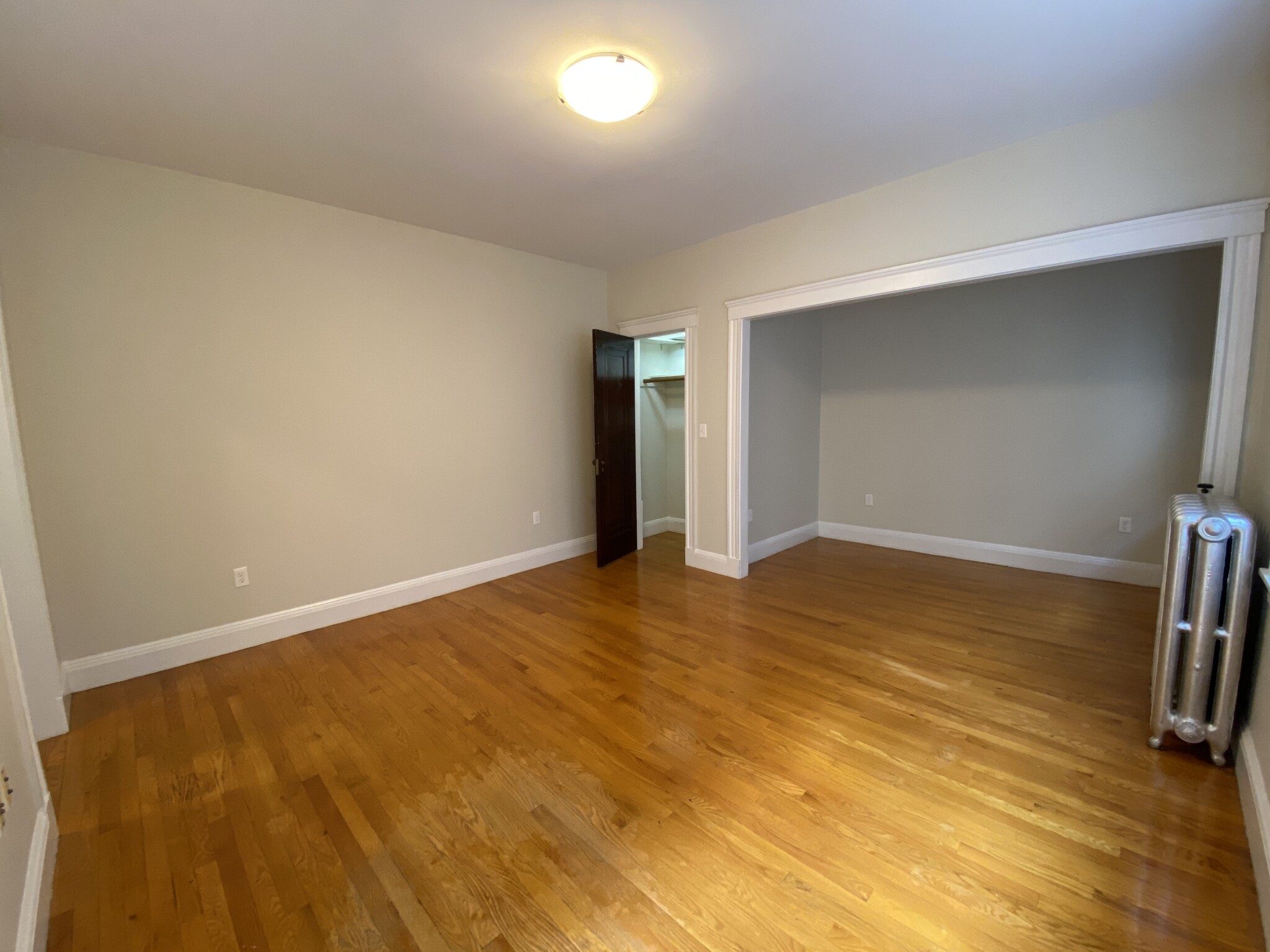 Studio bed, 1 bath apartment for rent at 1940 Commonwealth Ave Unit 37, Brighton — photo 2 of 18
