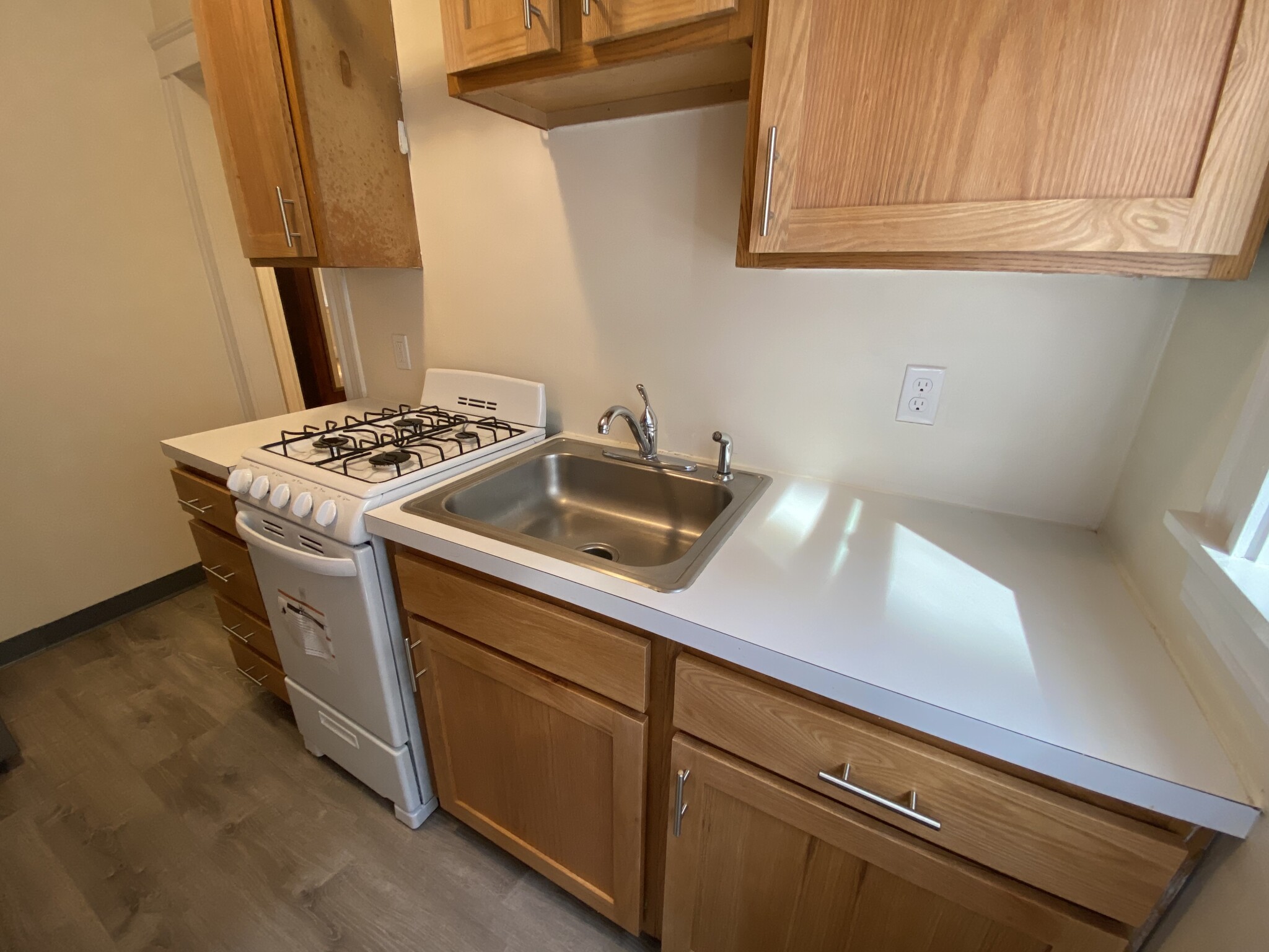 Studio bed, 1 bath apartment for rent at 1940 Commonwealth Ave Unit 37, Brighton — photo 12 of 18