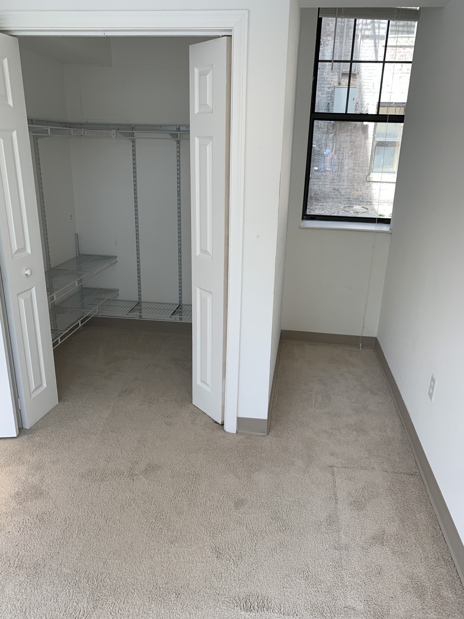 102 Queensberry St, Boston