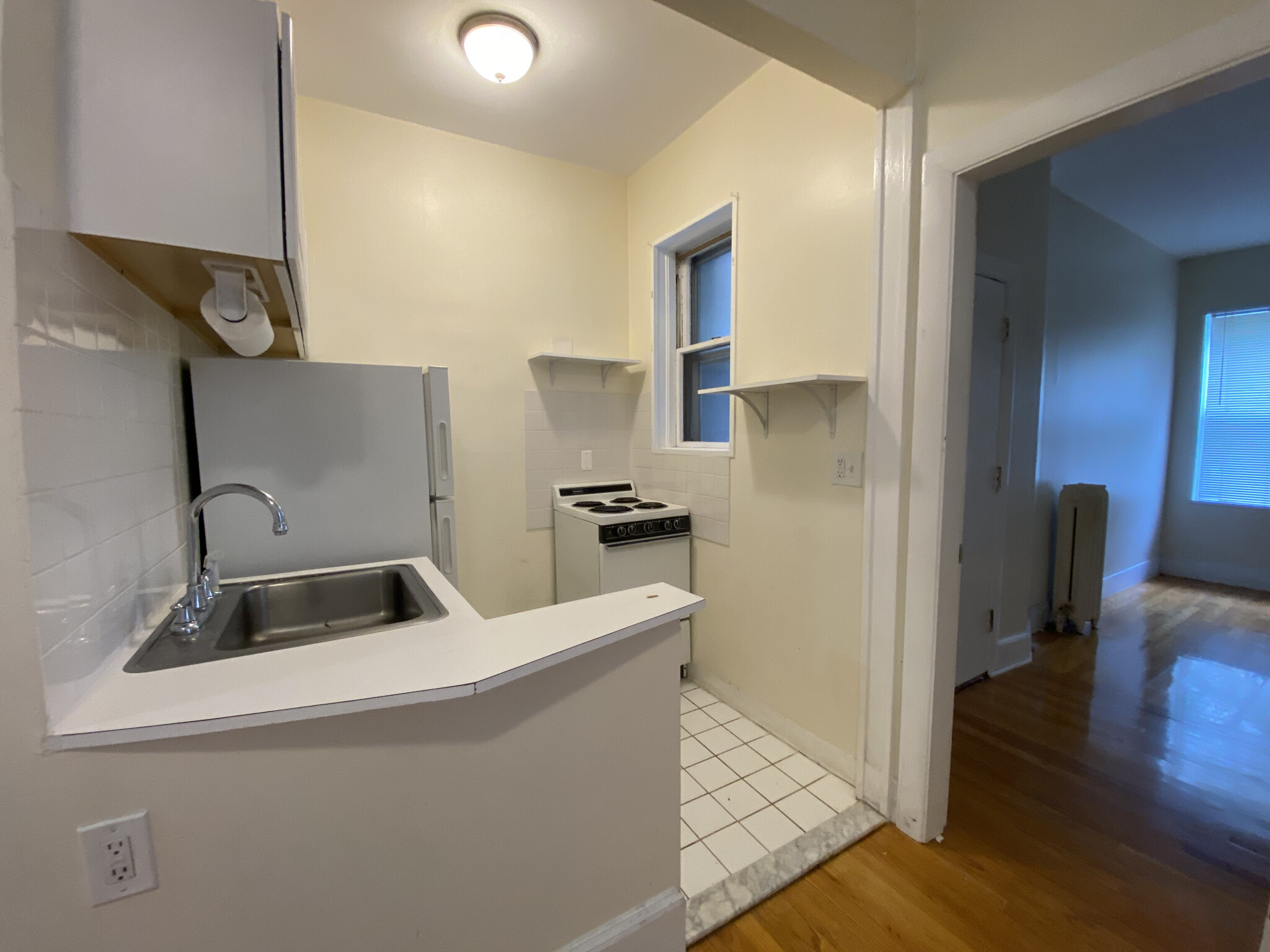 1 bed, 1 bath apartment for rent at 32 Winchester St Unit 9, Brookline