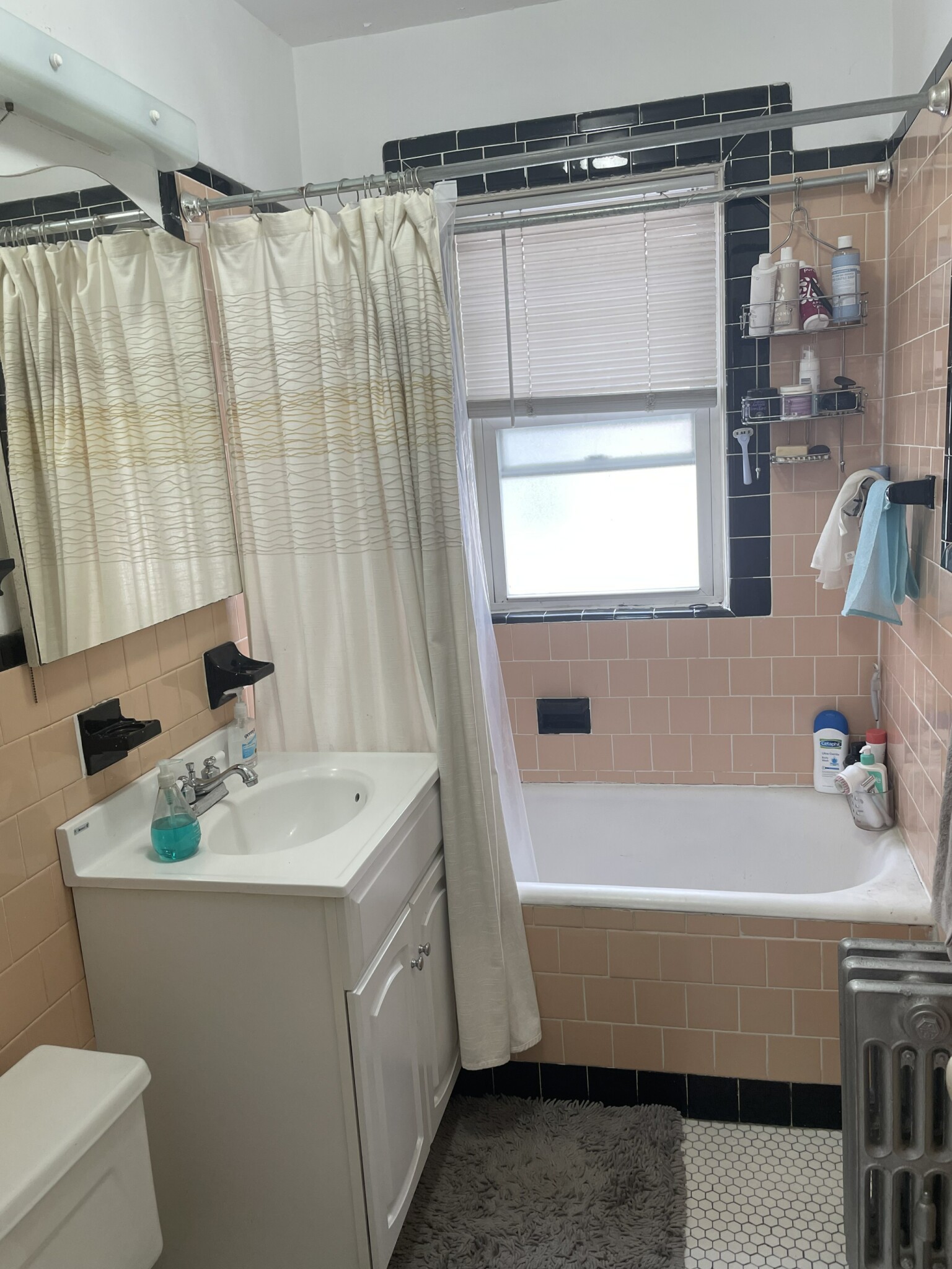 2 bed, 1 bath apartment for rent at 79 Euston Rd Unit 2, Brighton — photo 9 of 12