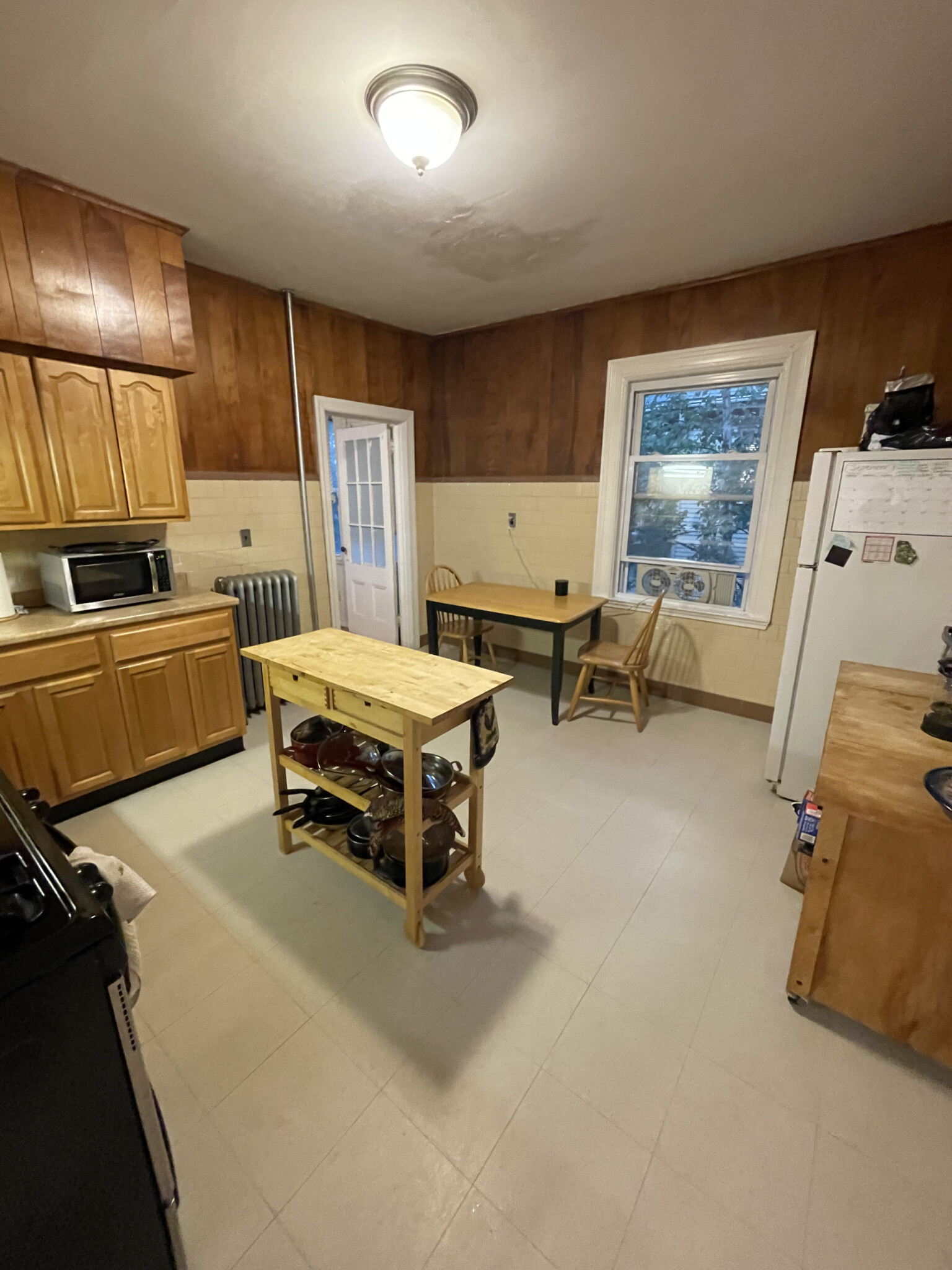 2 bed, 1 bath apartment for rent at 37 Beals St Unit 2ND FLR, Brookline — photo 6 of 16