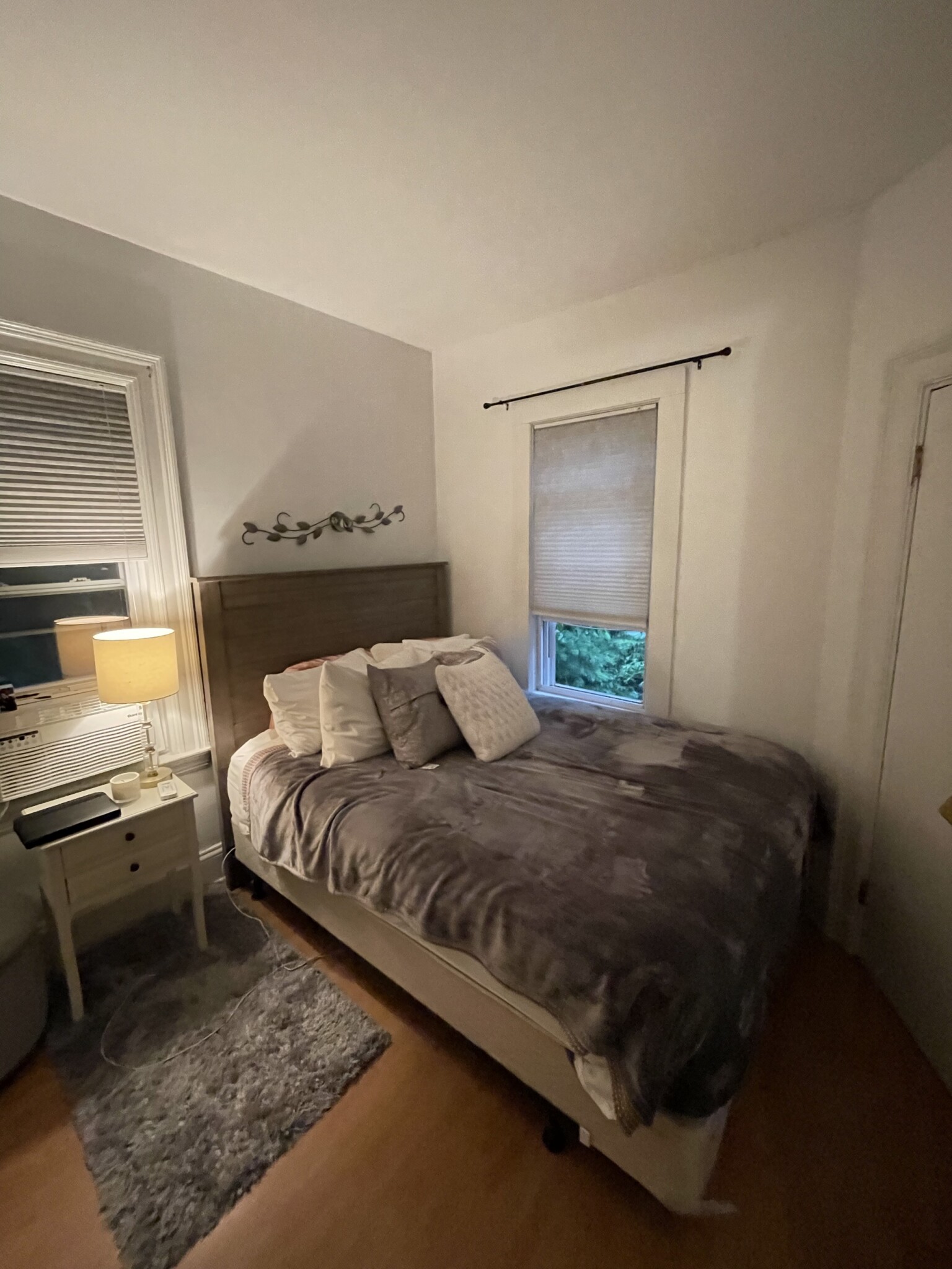 2 bed, 1 bath apartment for rent at 37 Beals St Unit 2ND FLR, Brookline — photo 13 of 16