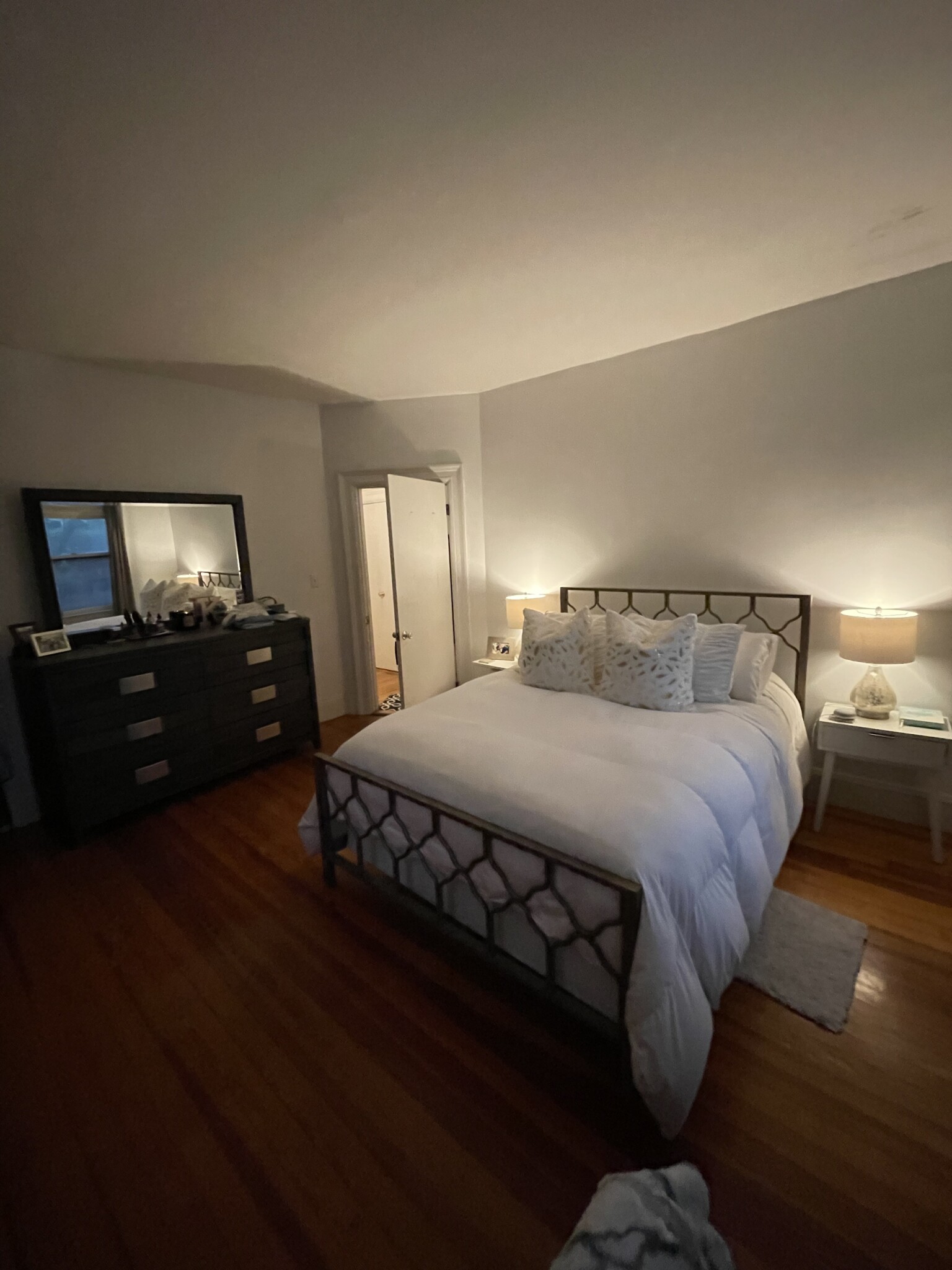2 bed, 1 bath apartment for rent at 37 Beals St Unit 2ND FLR, Brookline — photo 8 of 16