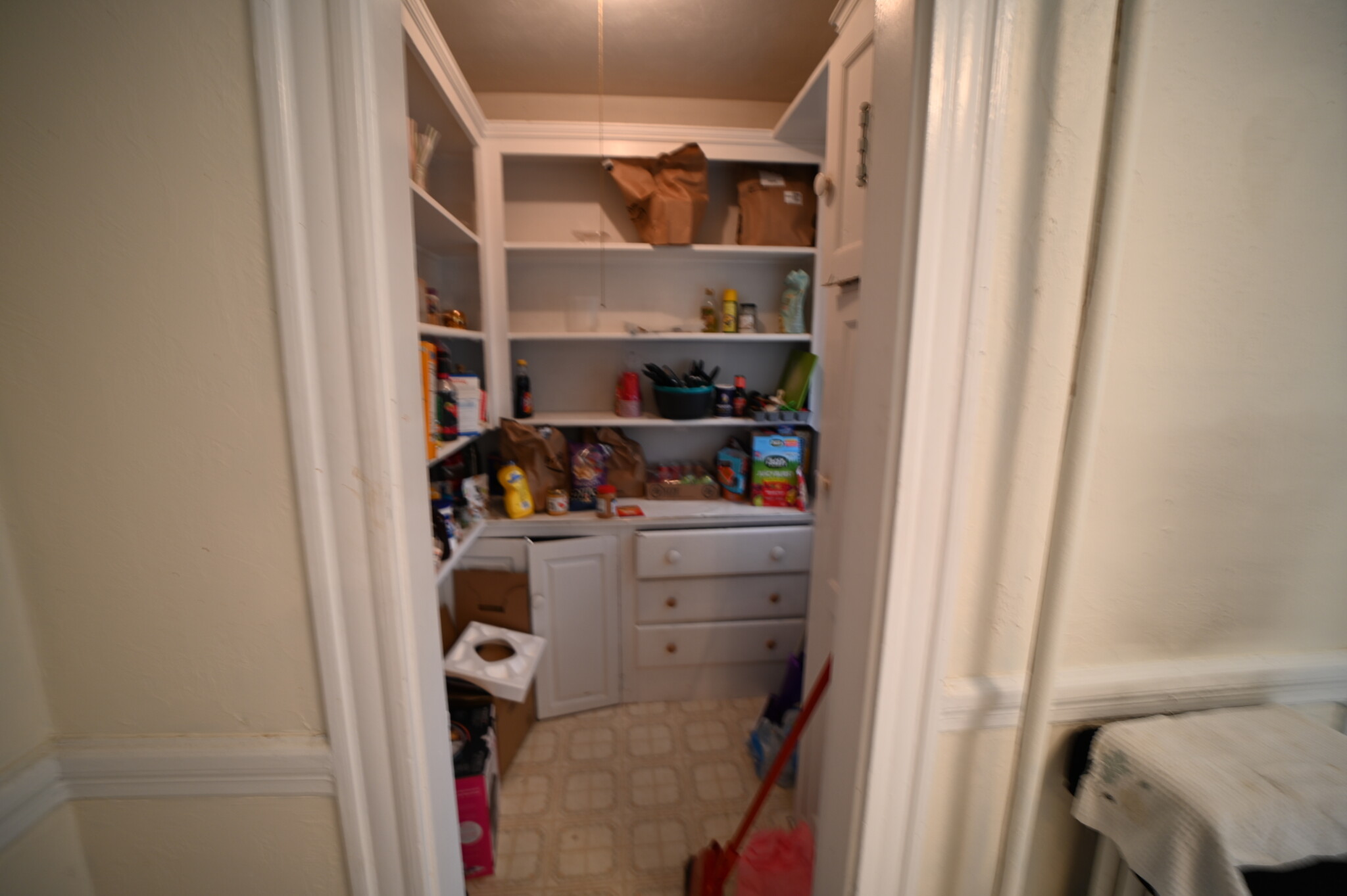 3 bed, 1 bath apartment for rent at 98 Toxteth St Unit 3, Brookline — photo 7 of 14