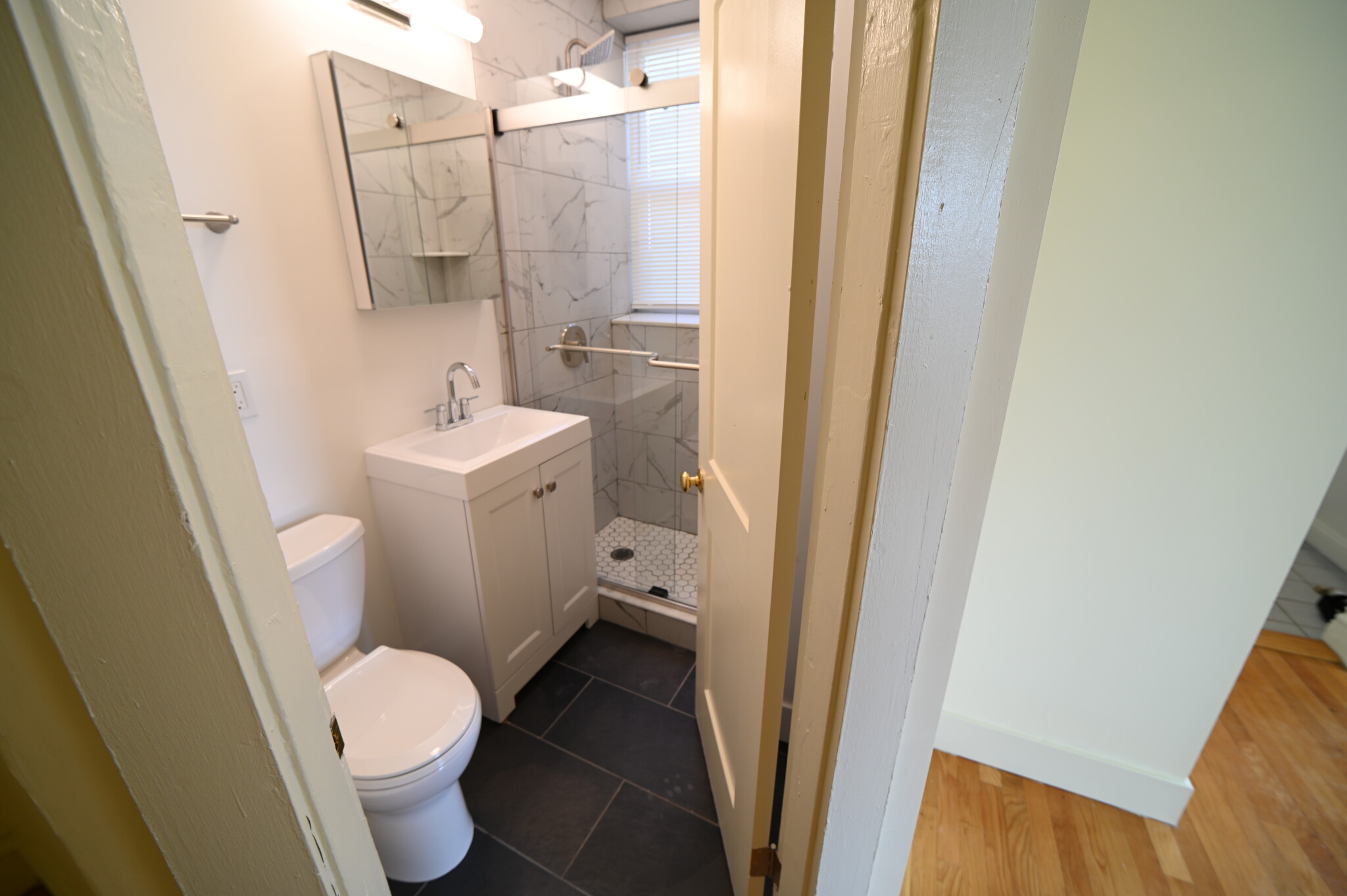 32 Queensberry St, Fenway