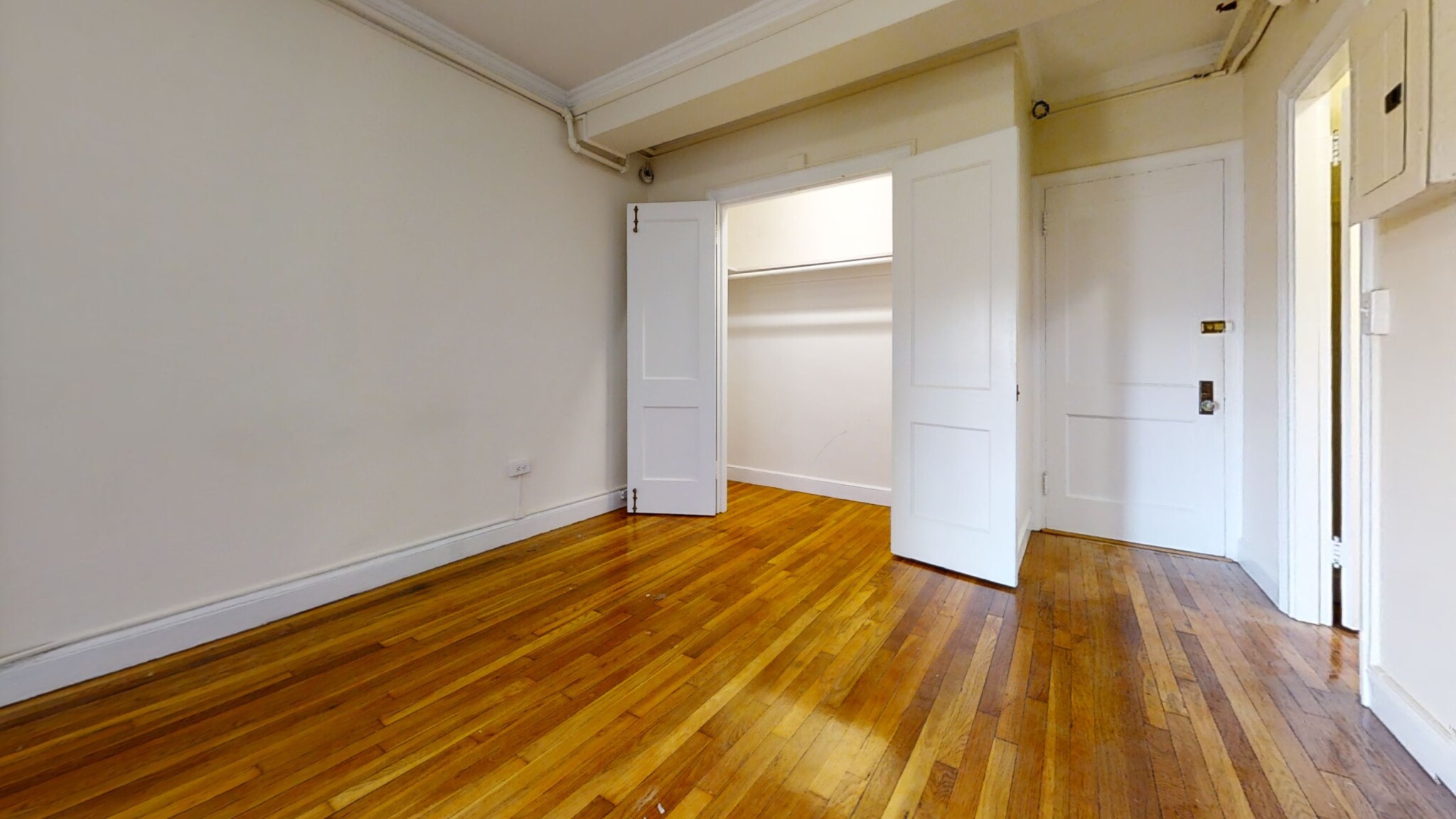 Studio bed, 1 bath apartment for rent at 1284 Beacon St Unit 405, Coolidge Corner — photo 2 of 10