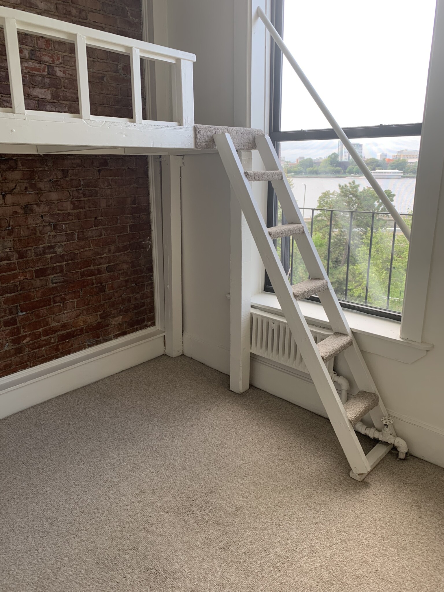 15 Bay State Rd, Fenway