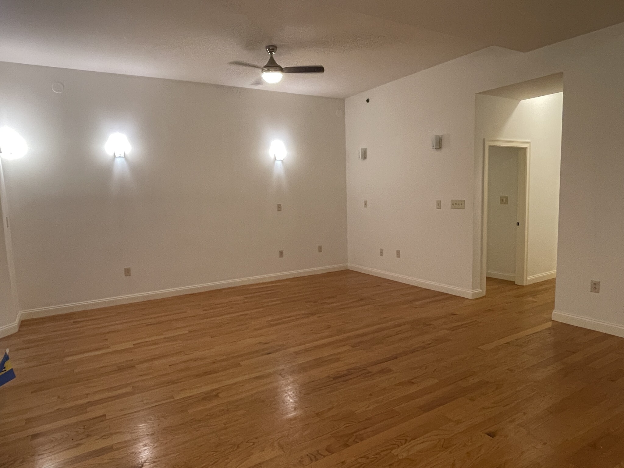 5 bed, 2.5 bath apartment for rent at 48 Dudley St Unit 1, Roxbury